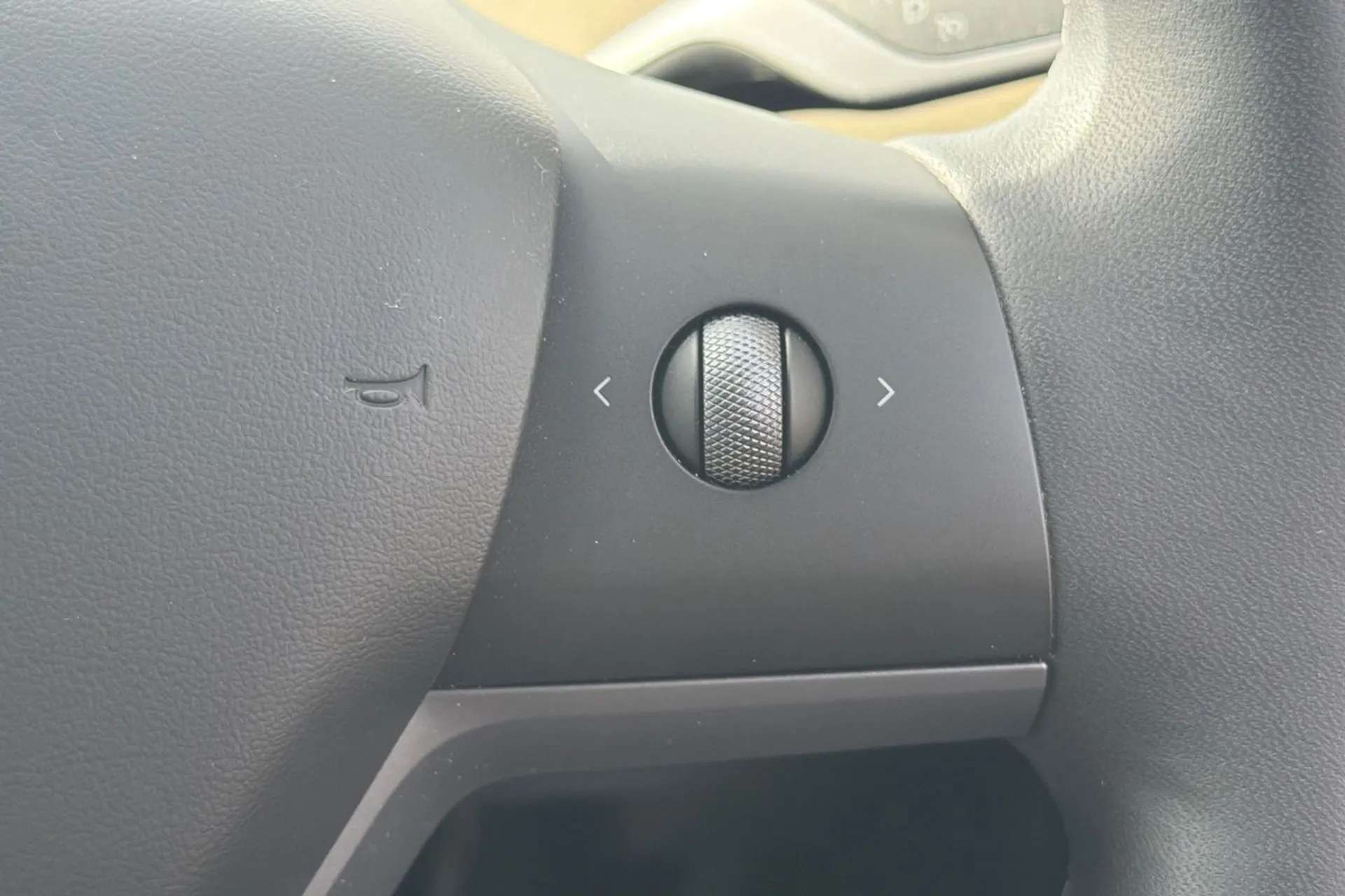 2023 TESLA MODEL Y 2023 TESLA MODEL Y