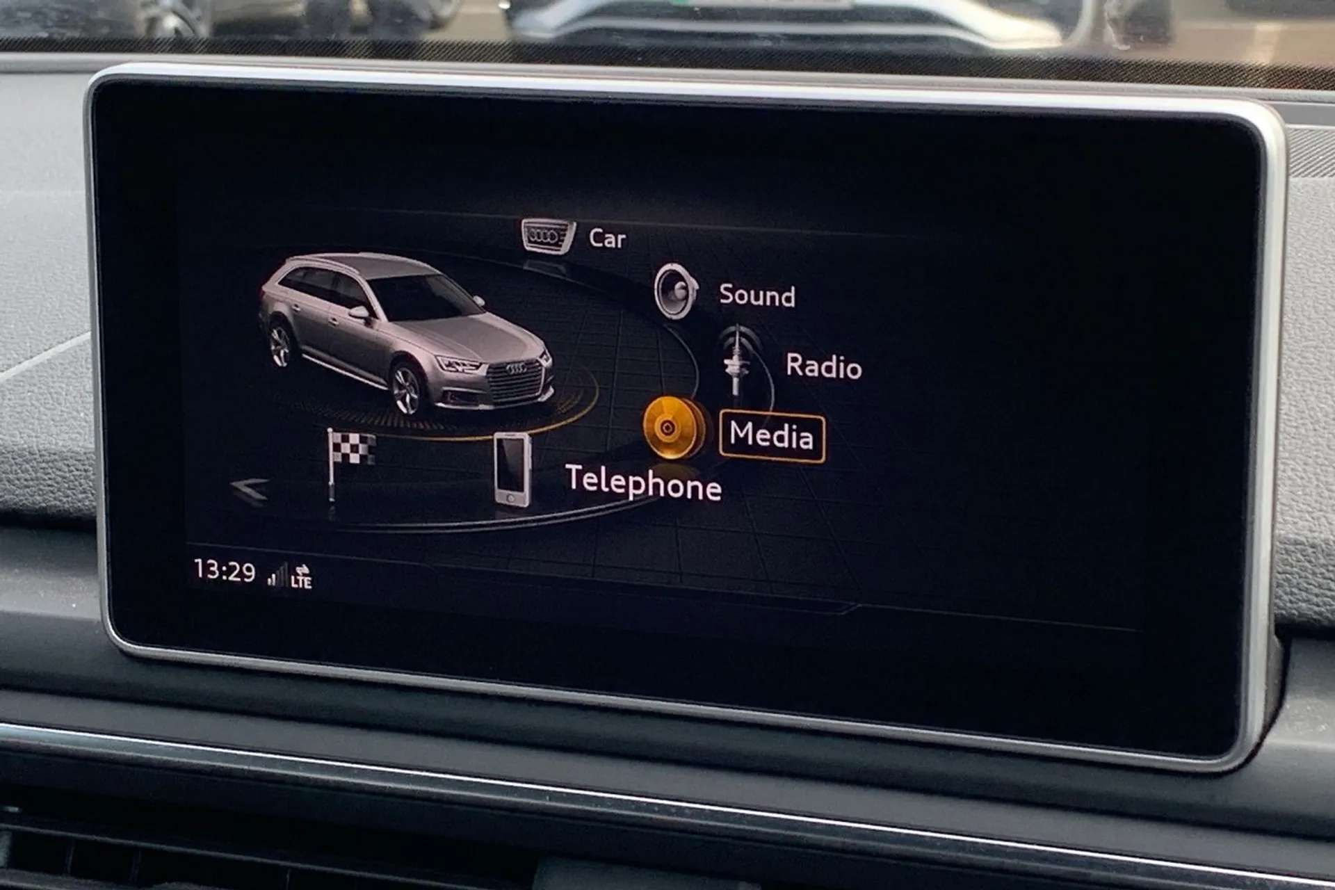 2017 AUDI A4 2017 AUDI A4