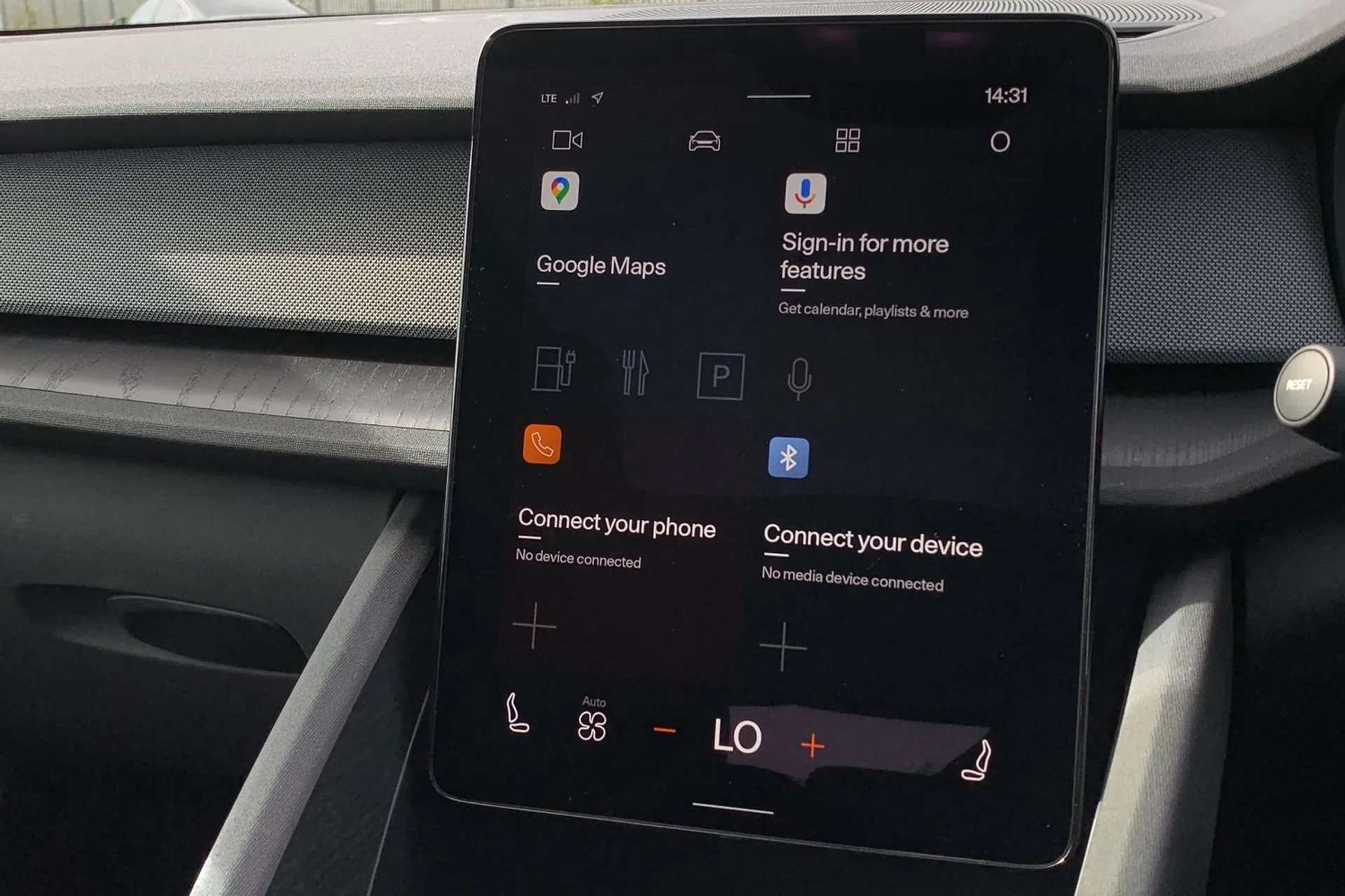 2023 POLESTAR 2 2023 POLESTAR 2