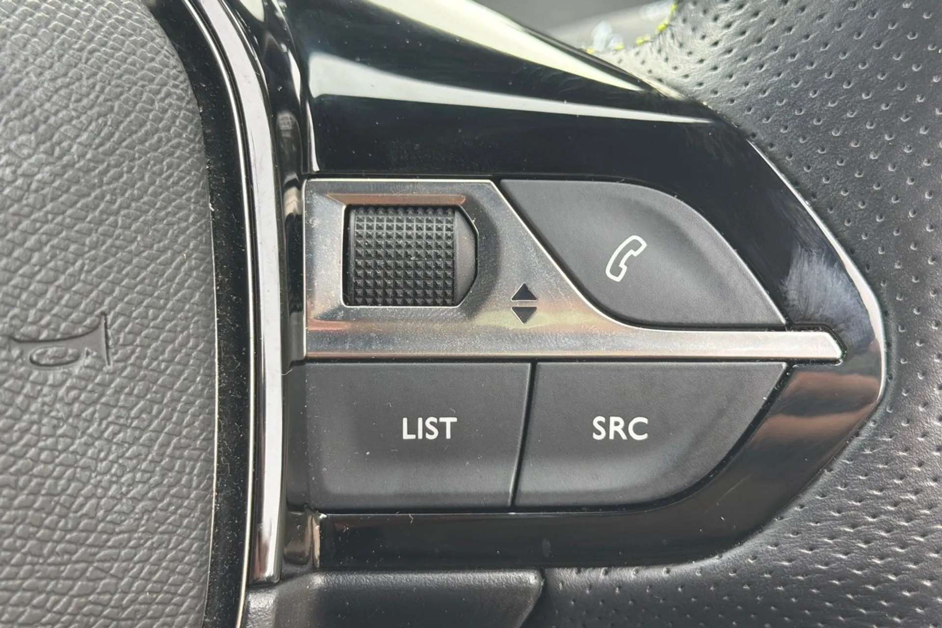 2022 PEUGEOT 208 2022 PEUGEOT 208