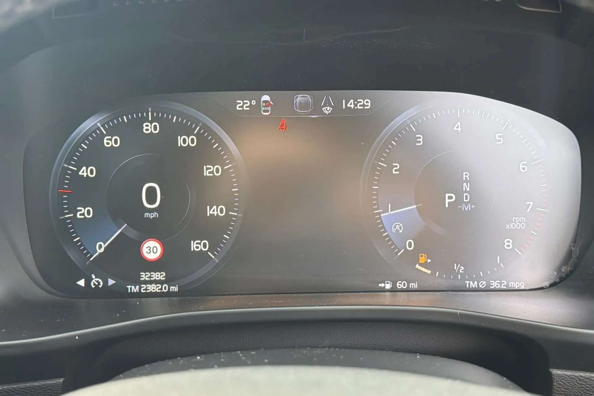 2022 VOLVO XC40 2022 VOLVO XC40