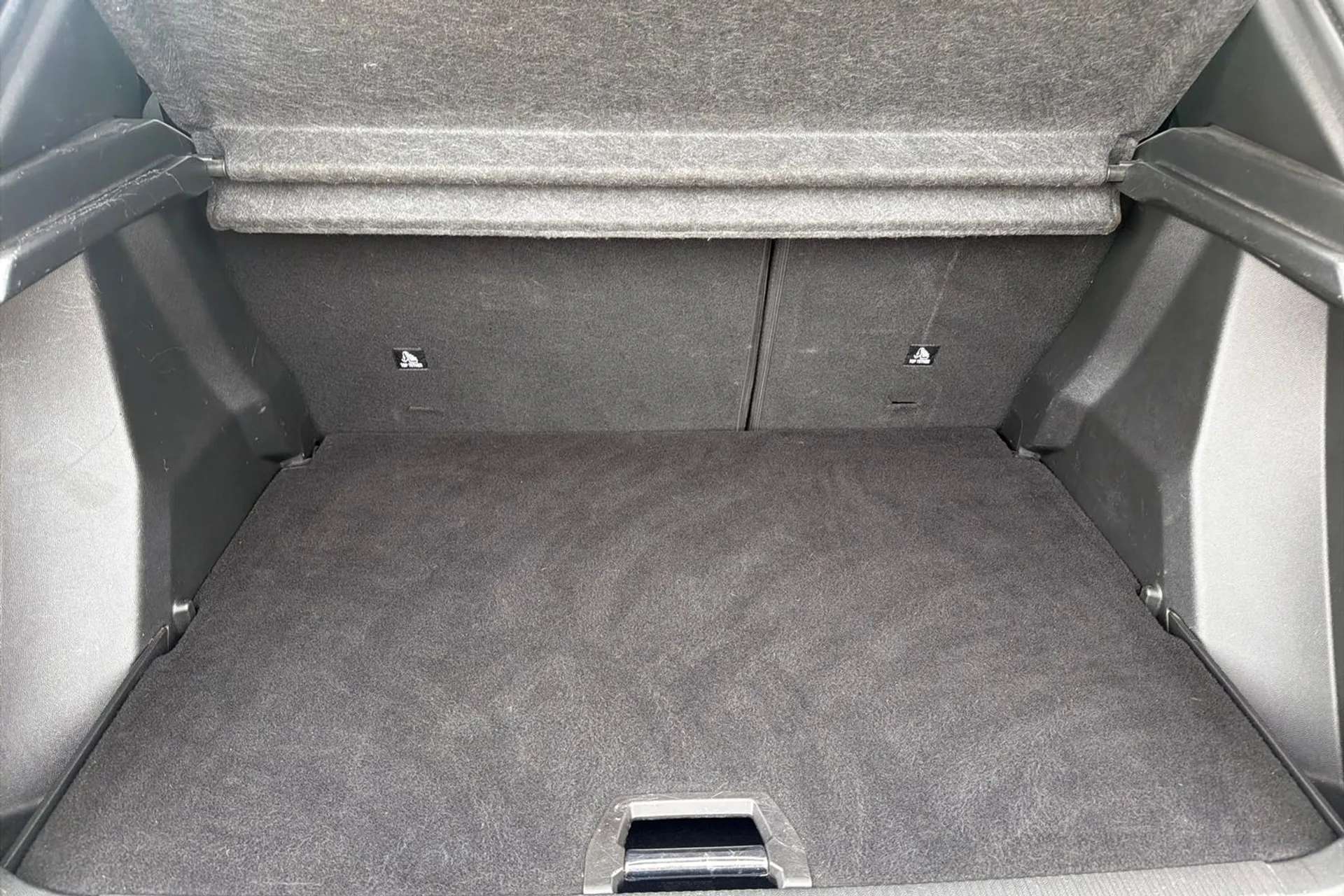 2021 PEUGEOT 2008 2021 PEUGEOT 2008