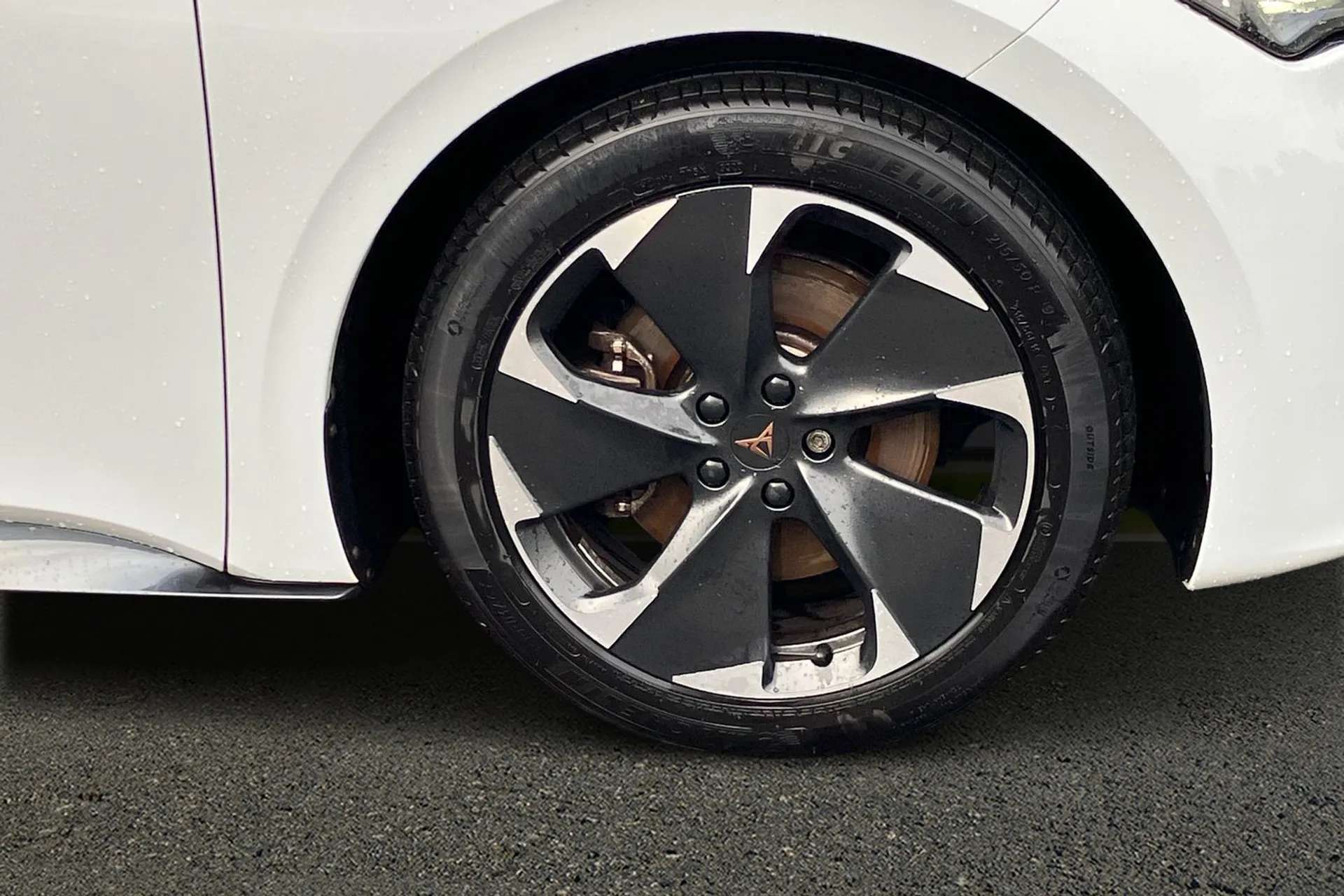 2024 CUPRA BORN 2024 CUPRA BORN