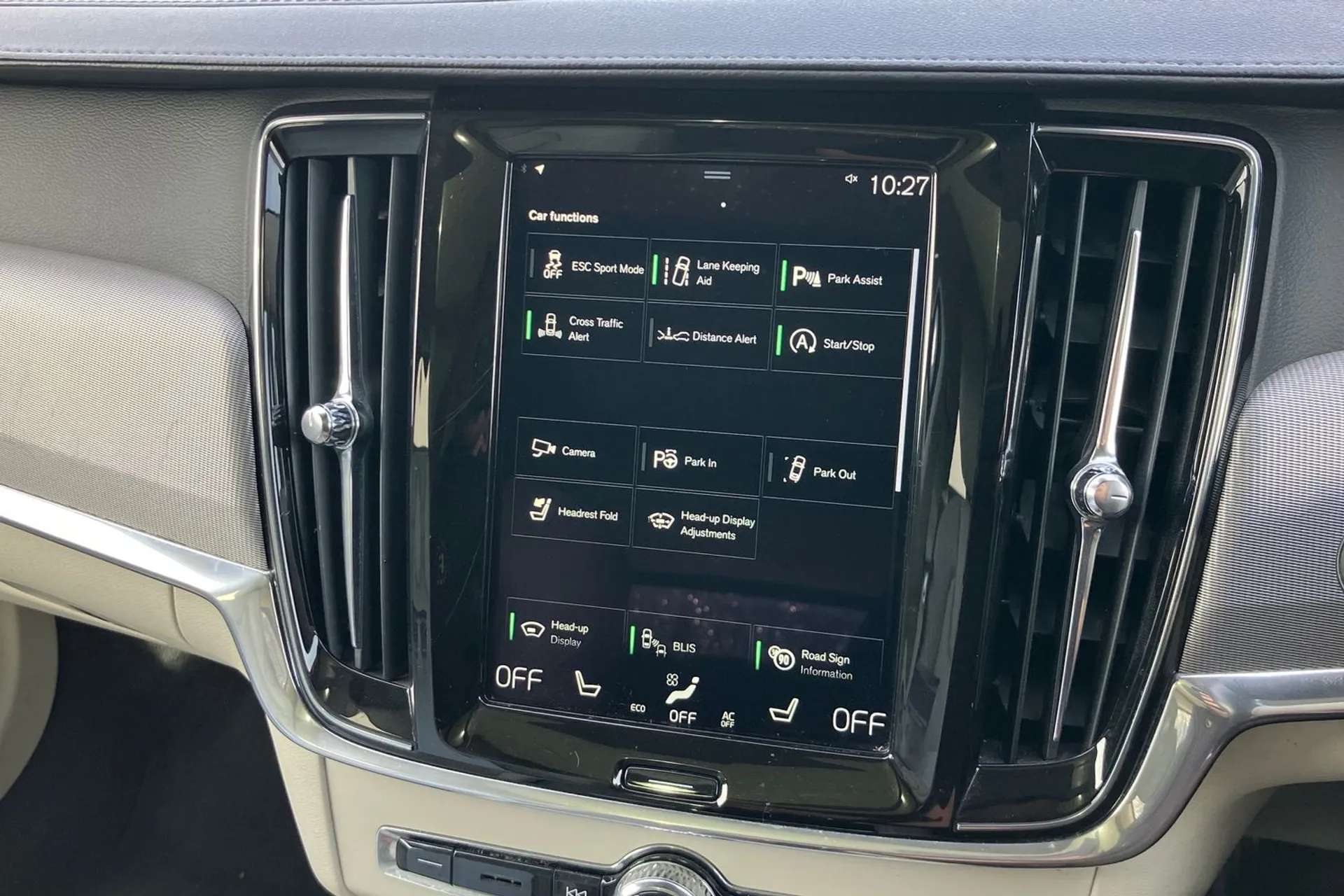 2019 VOLVO V90 2019 VOLVO V90