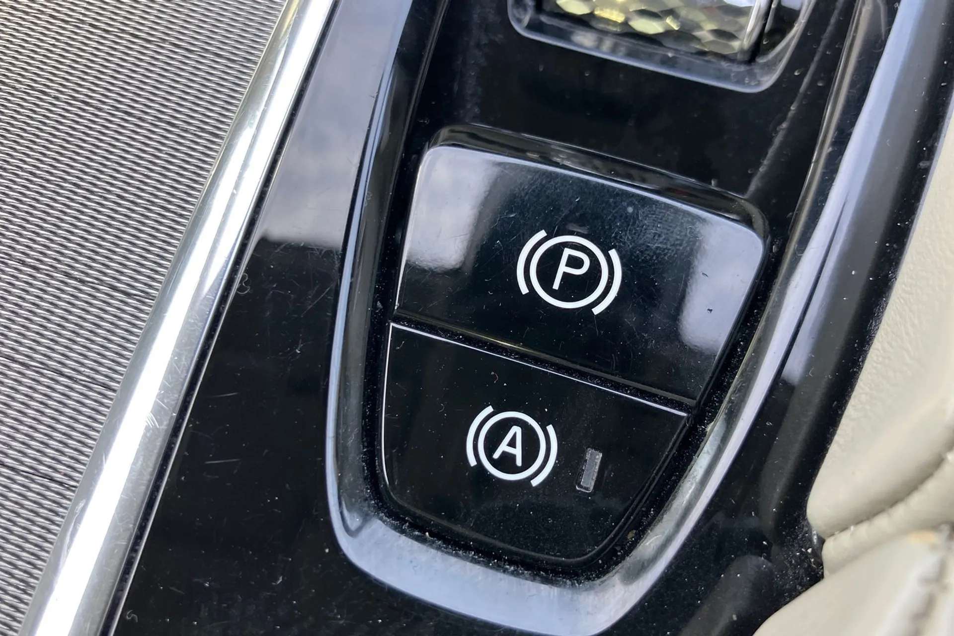 2019 VOLVO V90 2019 VOLVO V90