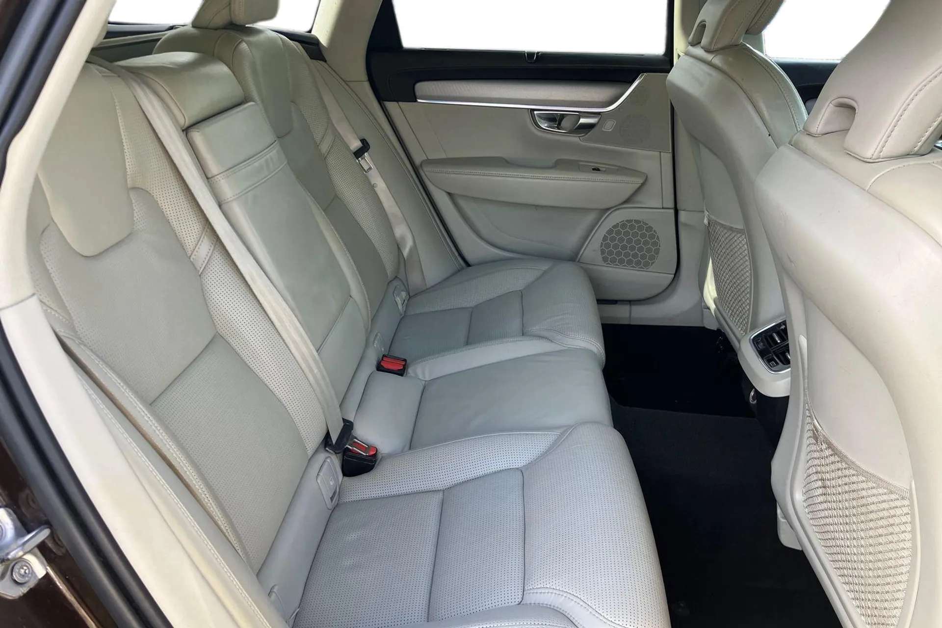2019 VOLVO V90 2019 VOLVO V90