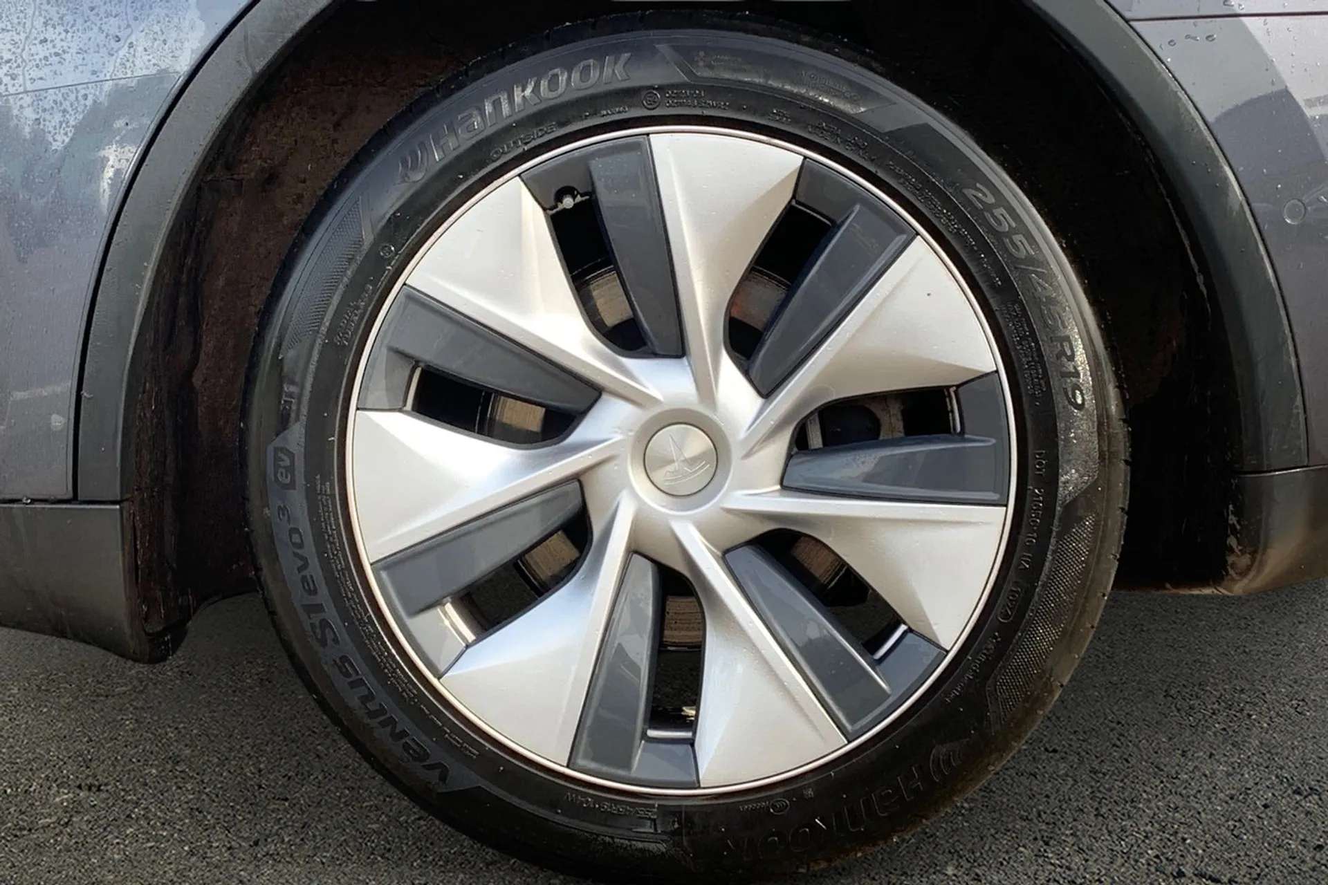 2022 TESLA MODEL Y 2022 TESLA MODEL Y