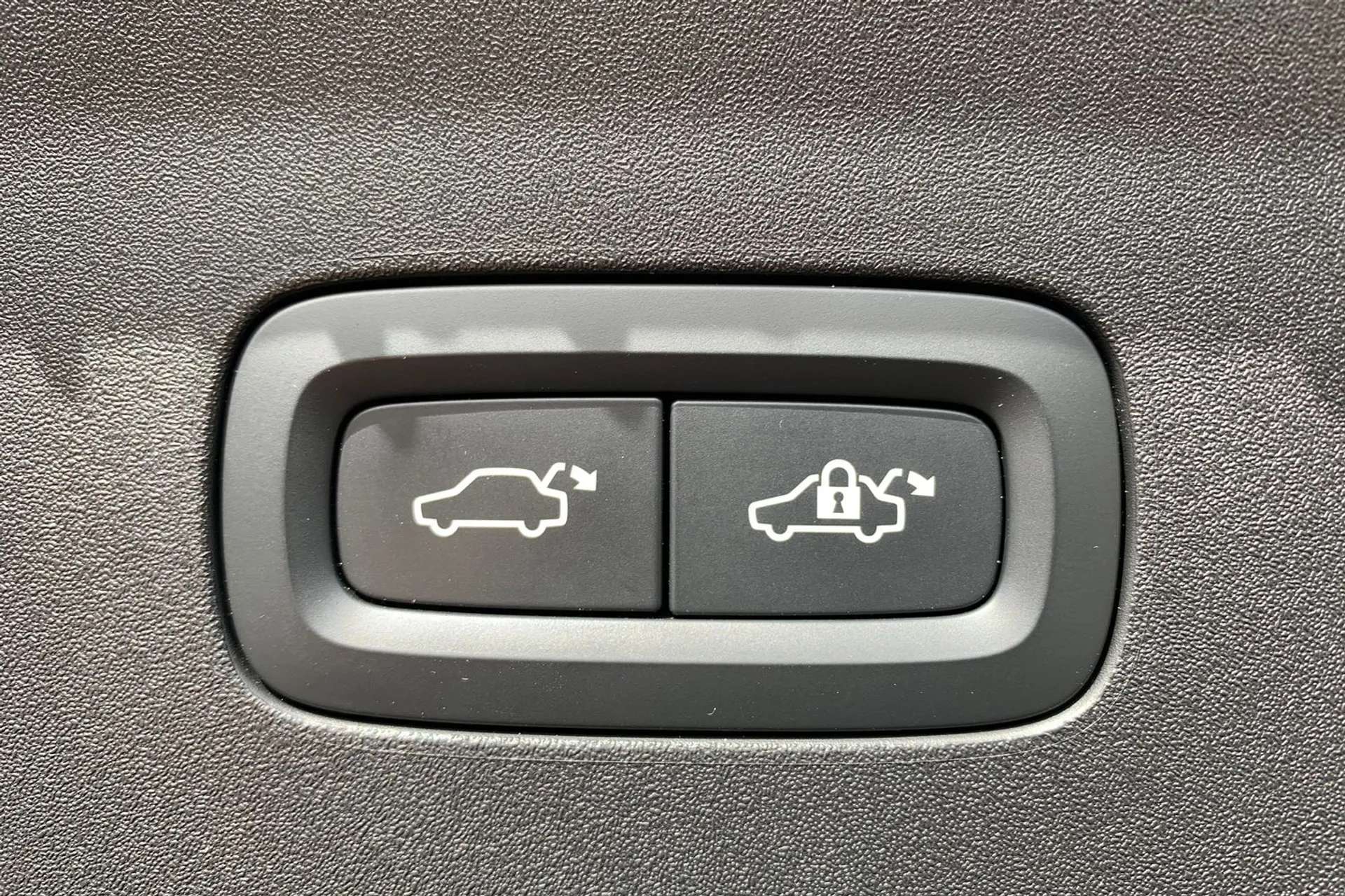 2021 POLESTAR 2 2021 POLESTAR 2