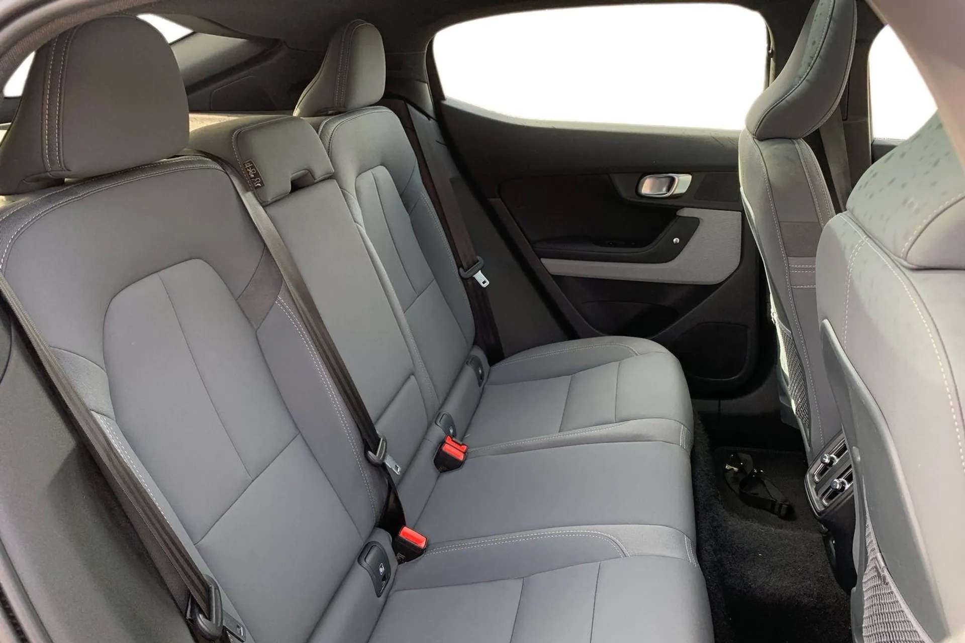 2021 POLESTAR 2 2021 POLESTAR 2