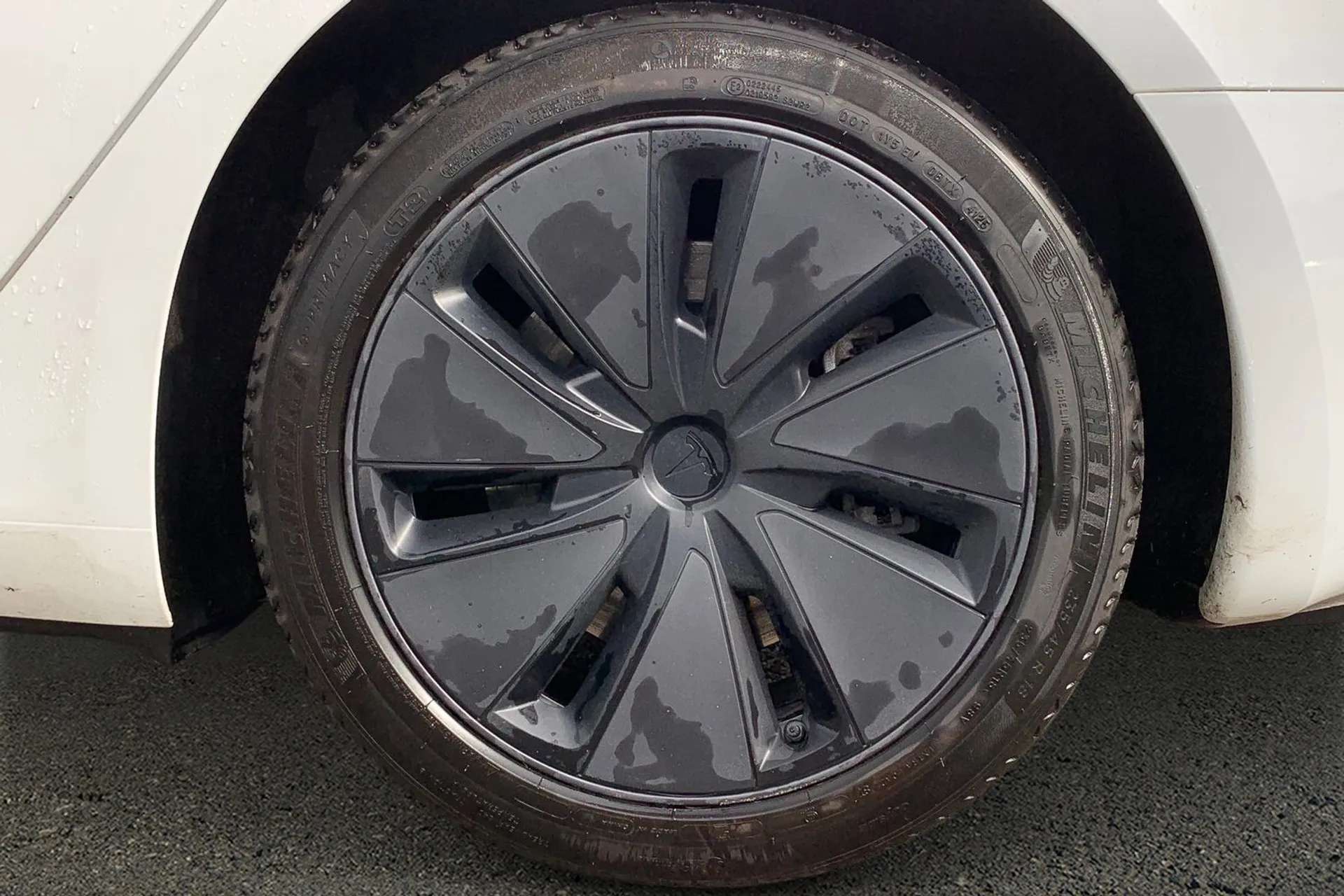 2024 TESLA MODEL 3 2024 TESLA MODEL 3