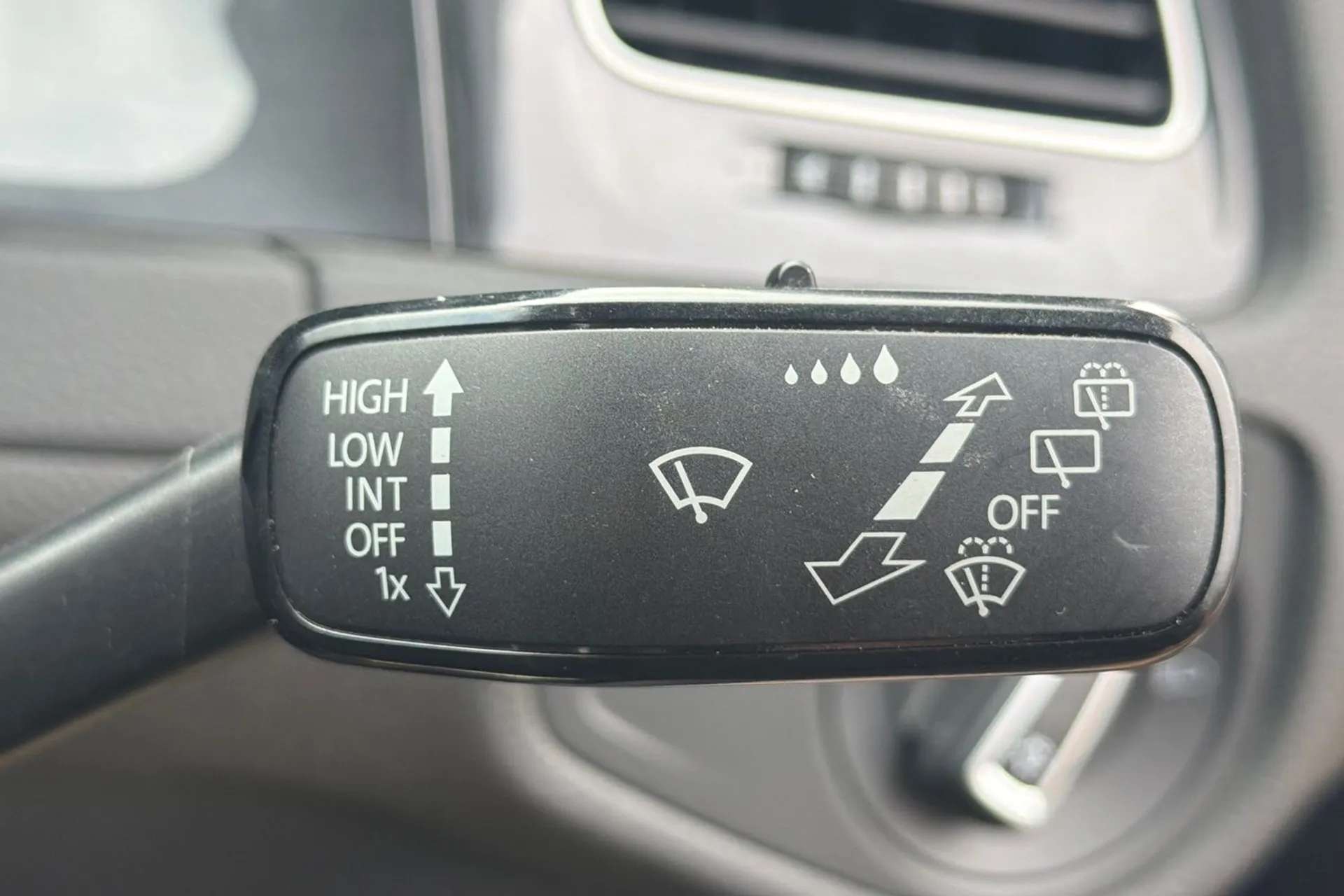 2020 VOLKSWAGEN GOLF 2020 VOLKSWAGEN GOLF