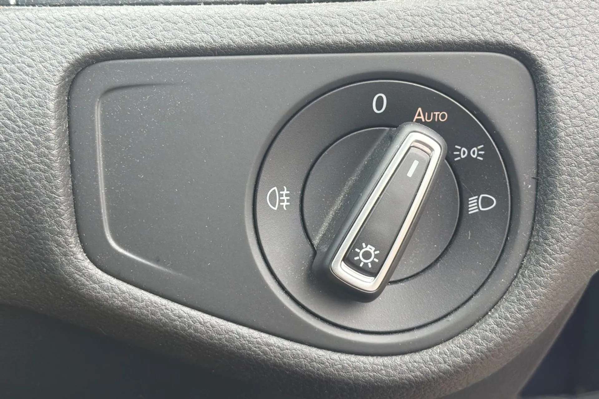 2020 VOLKSWAGEN GOLF 2020 VOLKSWAGEN GOLF