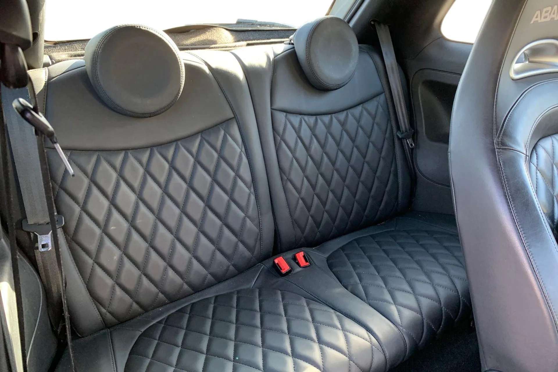 2022 ABARTH 595 2022 ABARTH 595