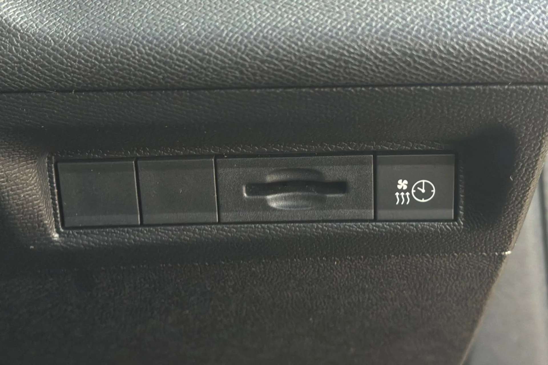 2024 PEUGEOT 308 2024 PEUGEOT 308