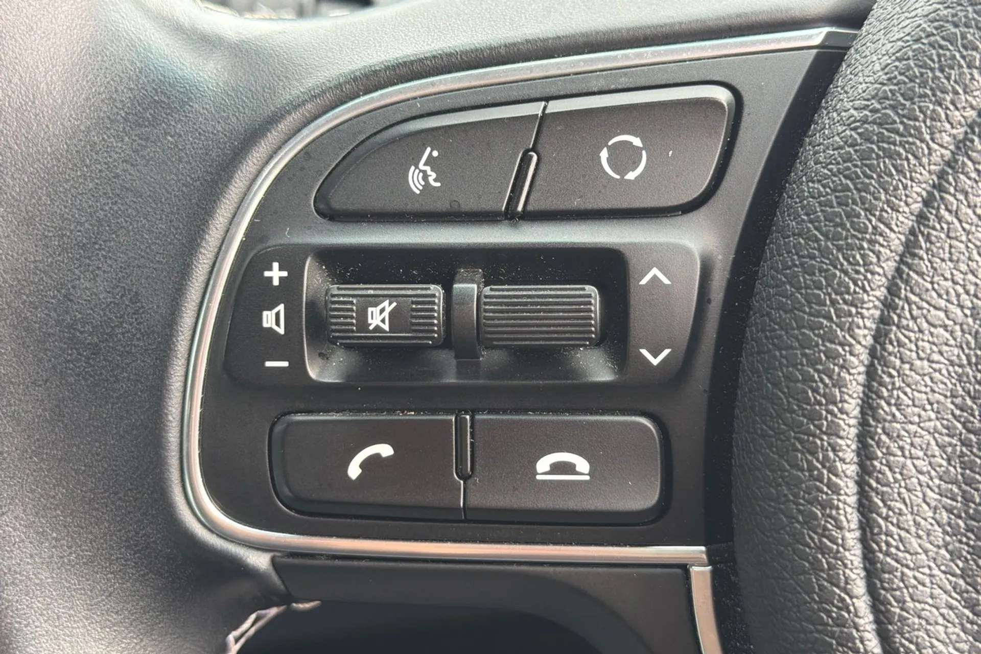 2021 KIA E-NIRO 2021 KIA E-NIRO