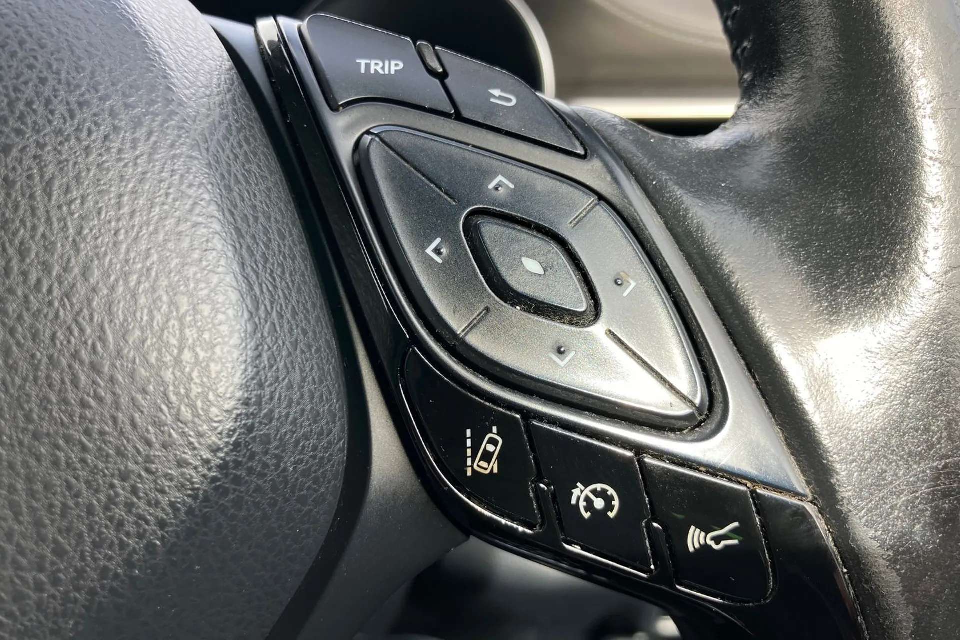 2021 TOYOTA C-HR 2021 TOYOTA C-HR