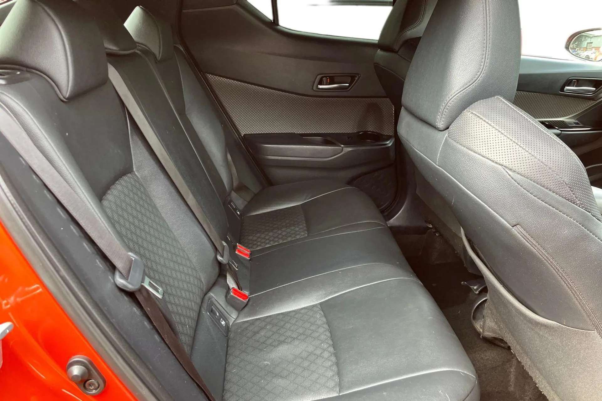 2021 TOYOTA C-HR 2021 TOYOTA C-HR