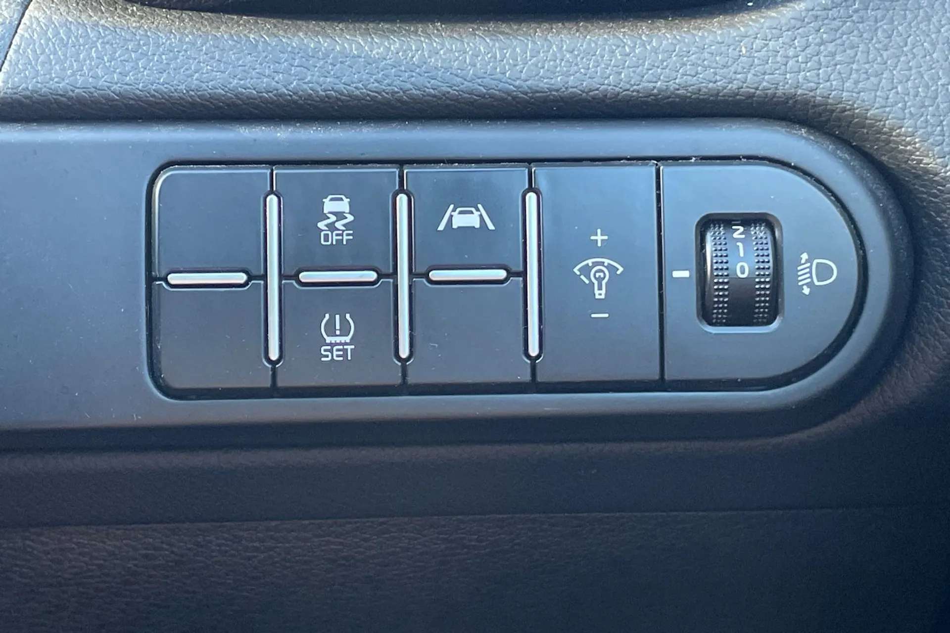 2023 KIA CEED 2023 KIA CEED