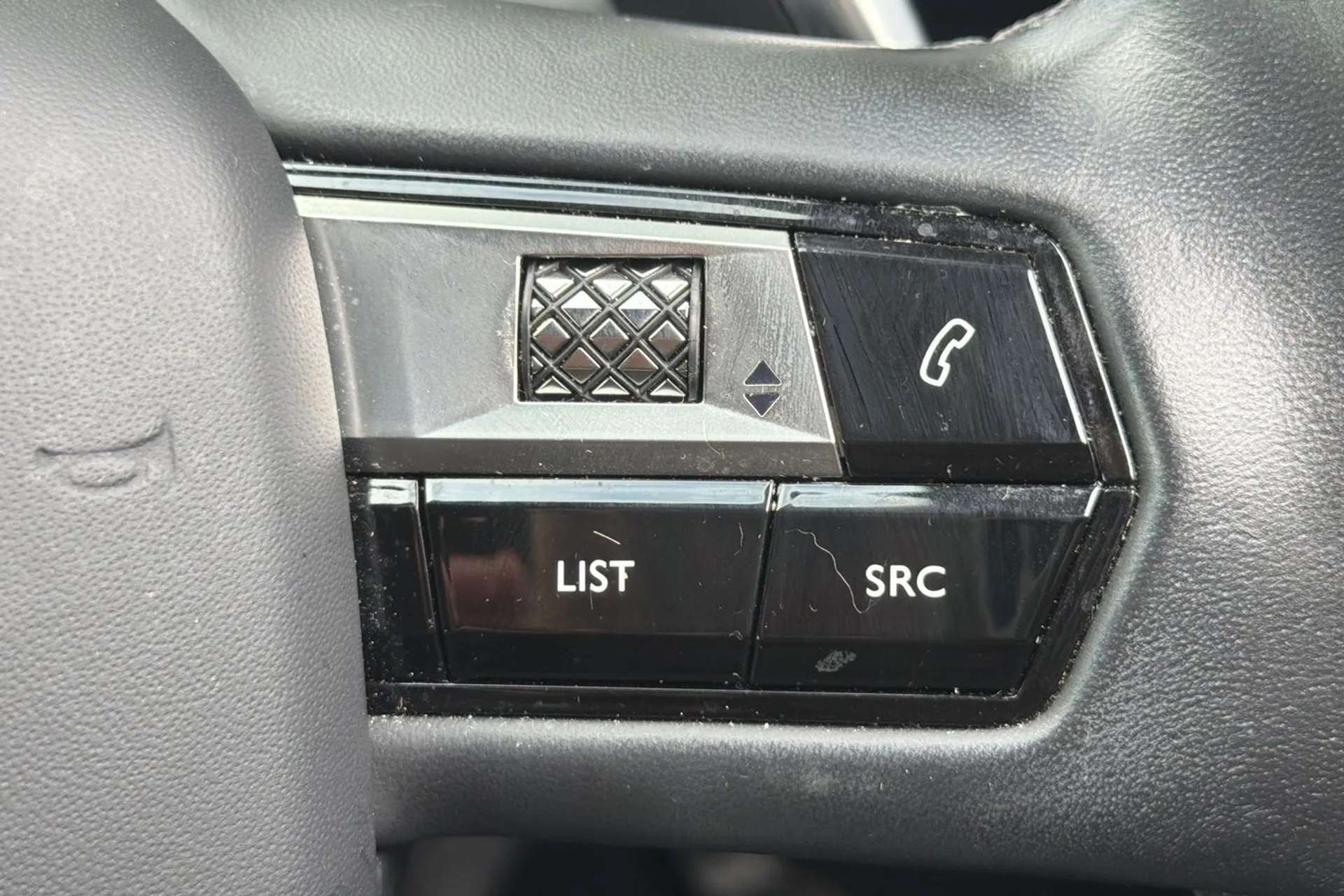 2022 DS DS7 CROSSBACK 2022 DS DS7 CROSSBACK