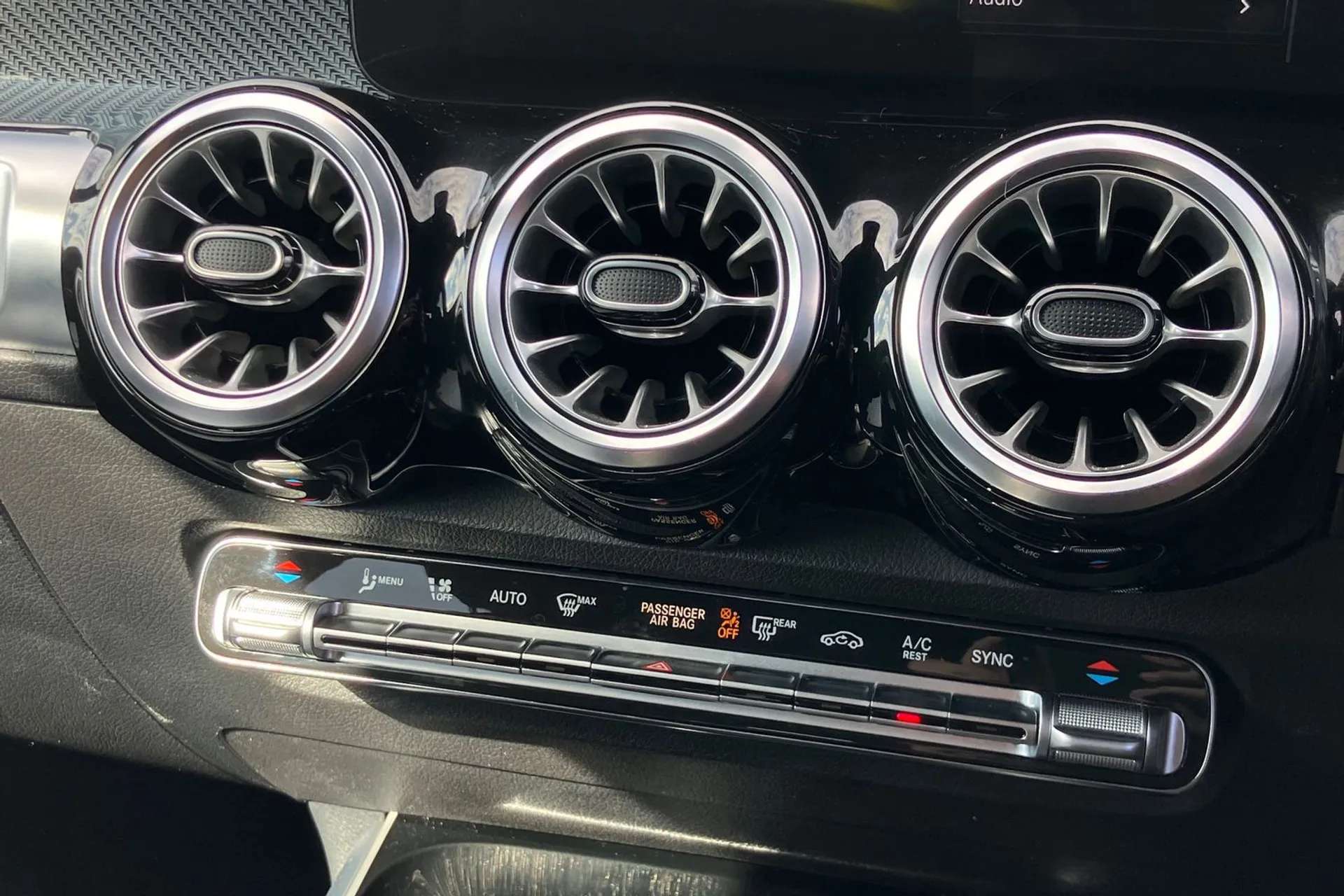 2022 MERCEDES-BENZ GLB 2022 MERCEDES-BENZ GLB