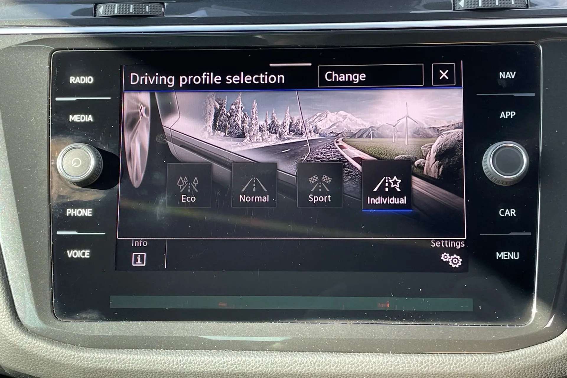 2022 VOLKSWAGEN TIGUAN 2022 VOLKSWAGEN TIGUAN