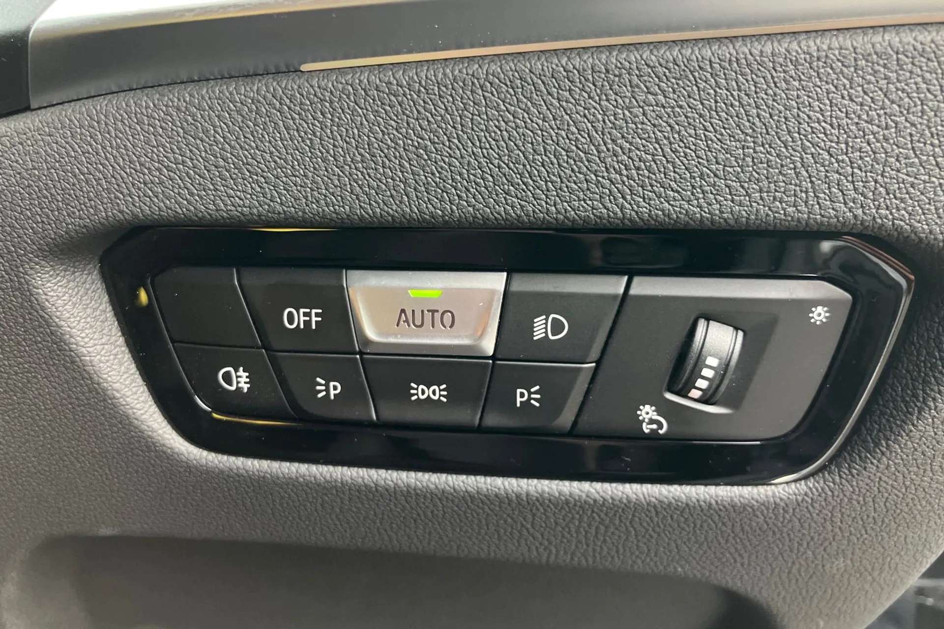 2024 BMW 3 SERIES 2024 BMW 3 SERIES