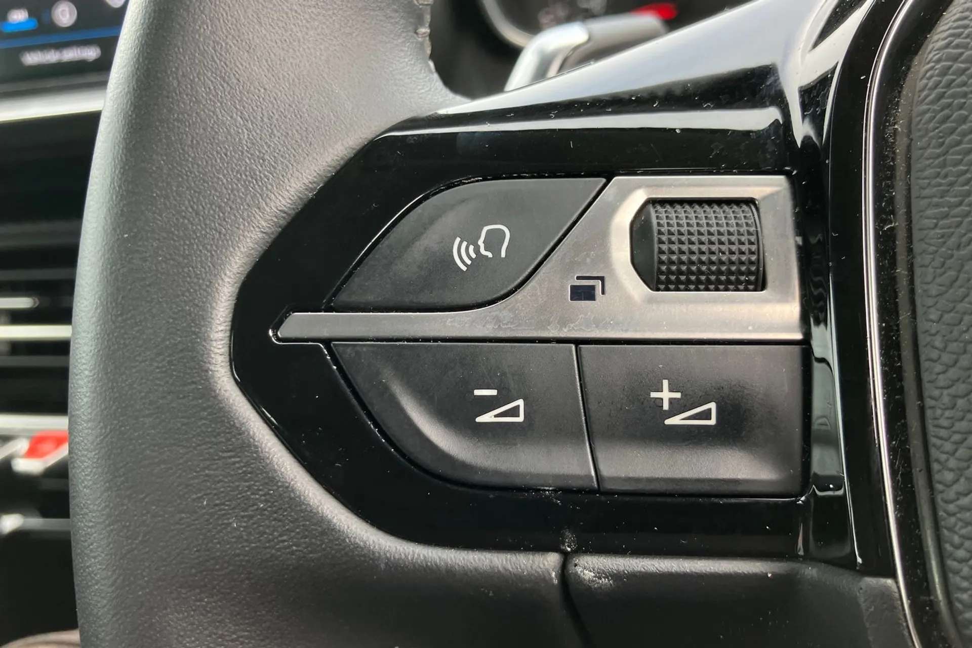 2021 PEUGEOT 208 2021 PEUGEOT 208