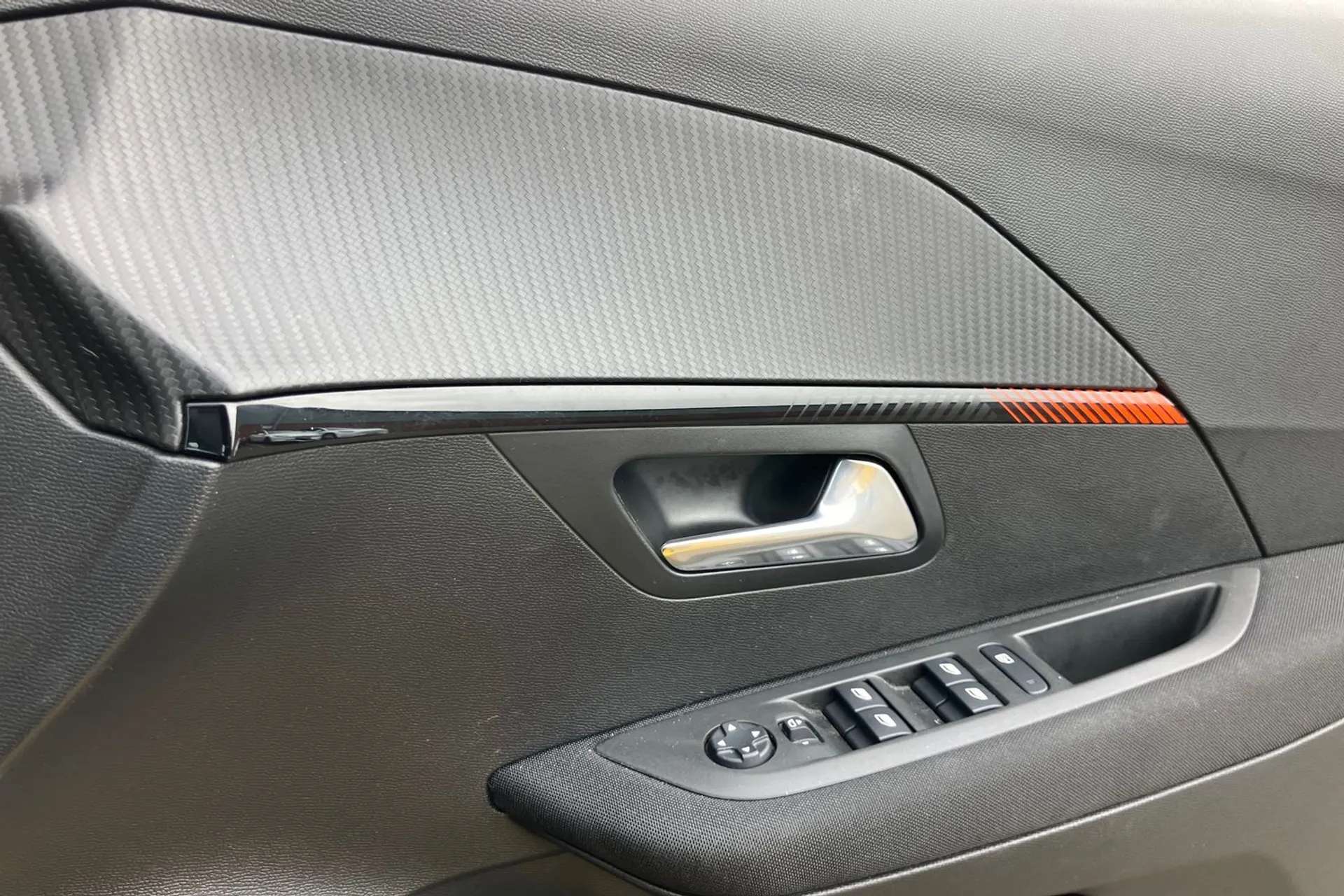 2021 PEUGEOT 208 2021 PEUGEOT 208