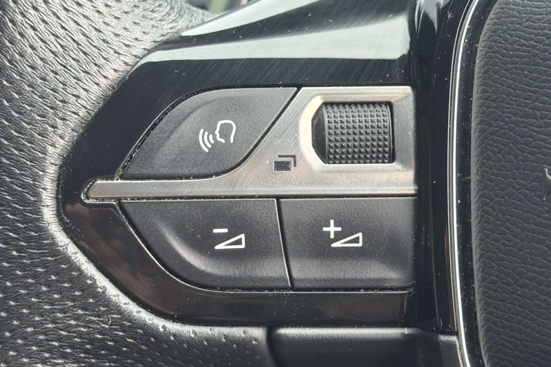 2021 PEUGEOT 3008 2021 PEUGEOT 3008