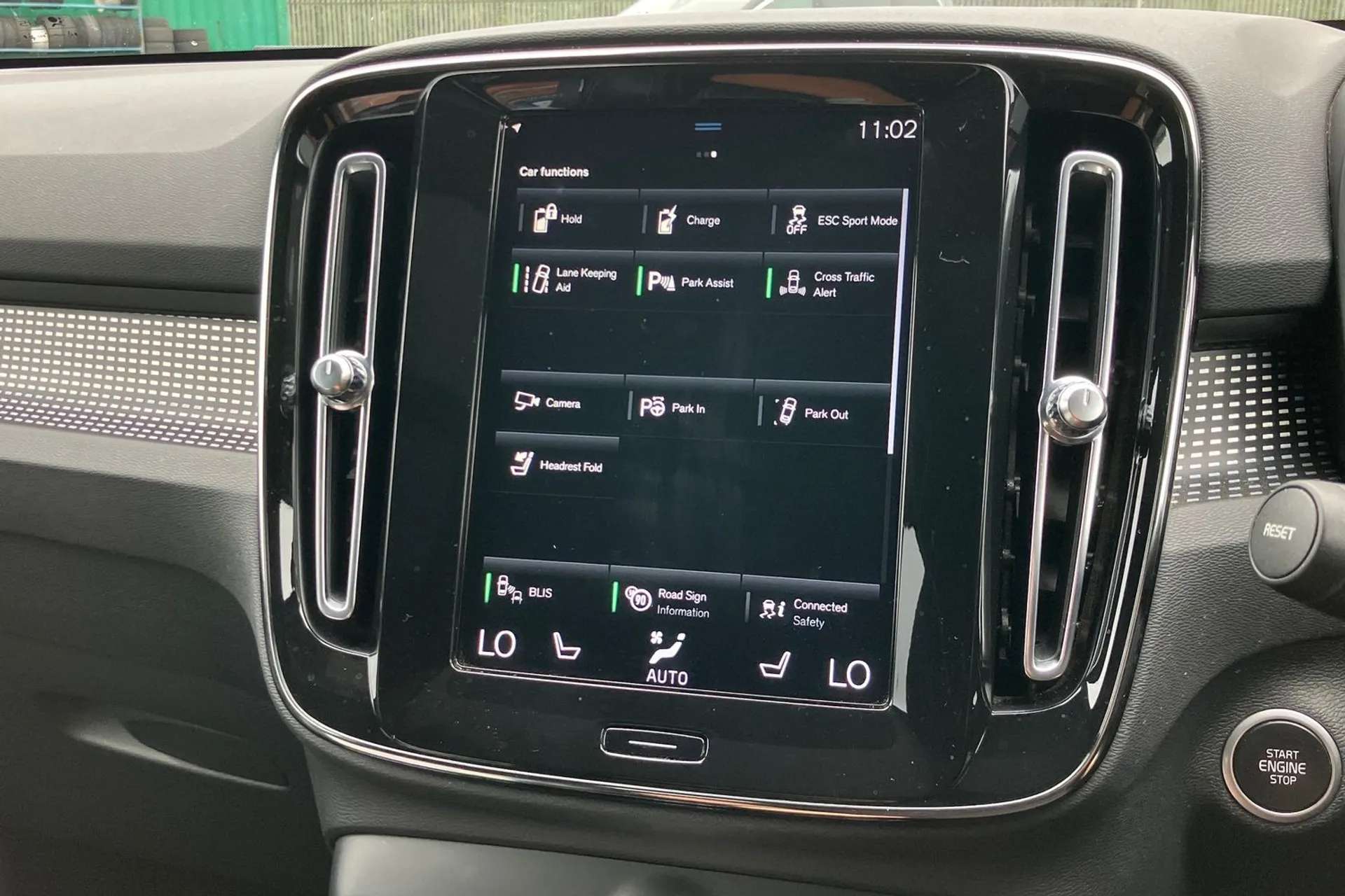 2021 VOLVO XC40 2021 VOLVO XC40