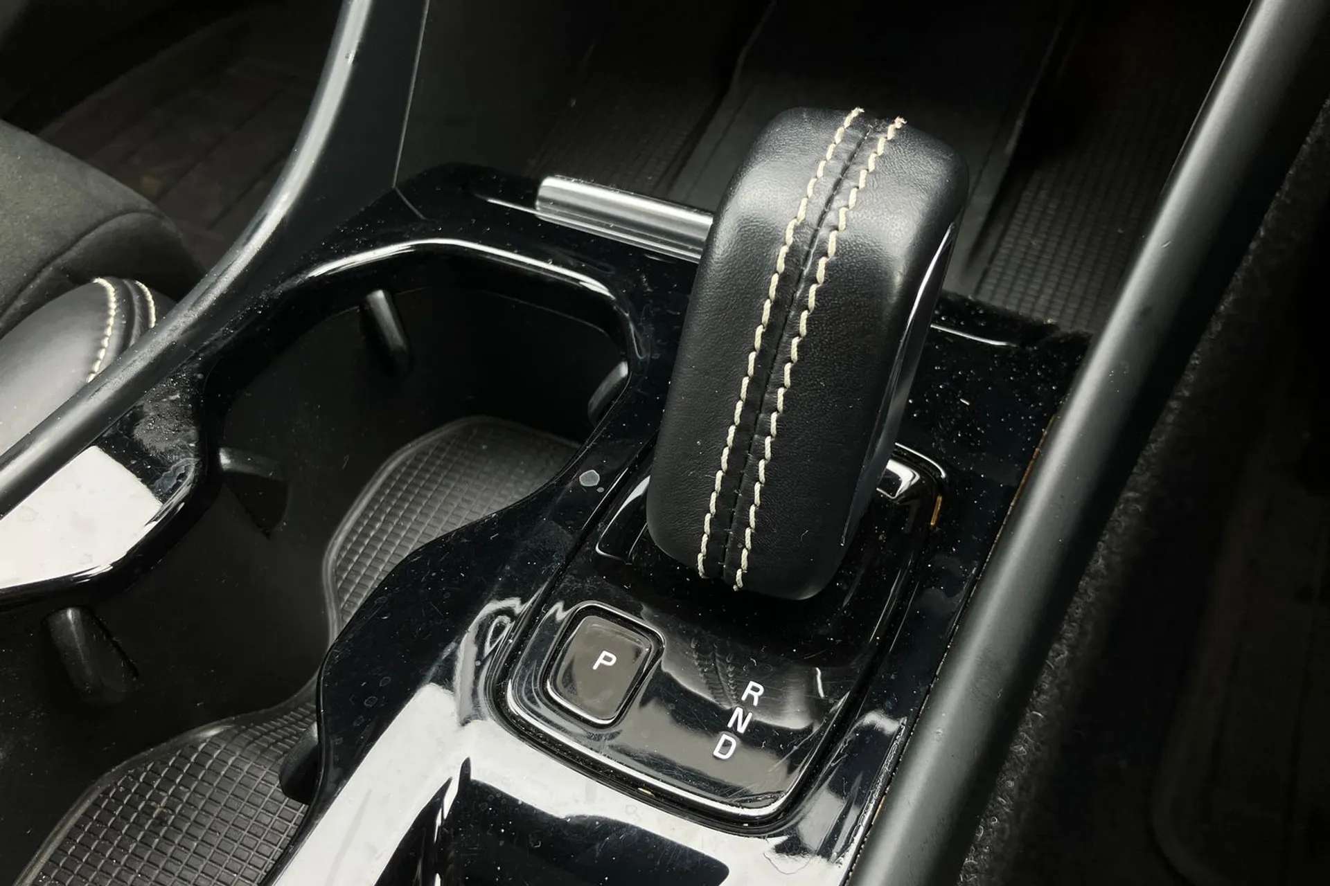 2021 VOLVO XC40 2021 VOLVO XC40