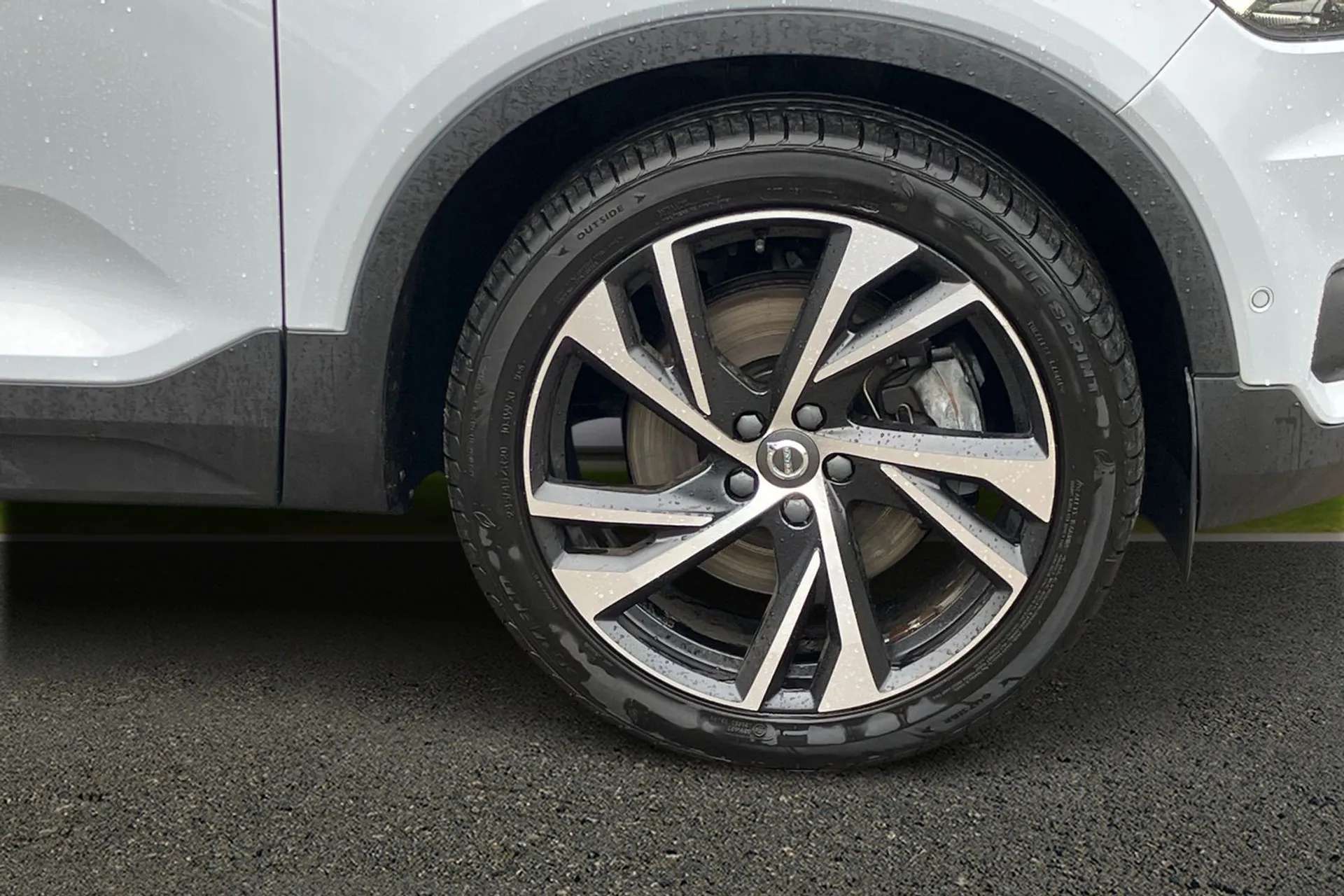 2021 VOLVO XC40 2021 VOLVO XC40
