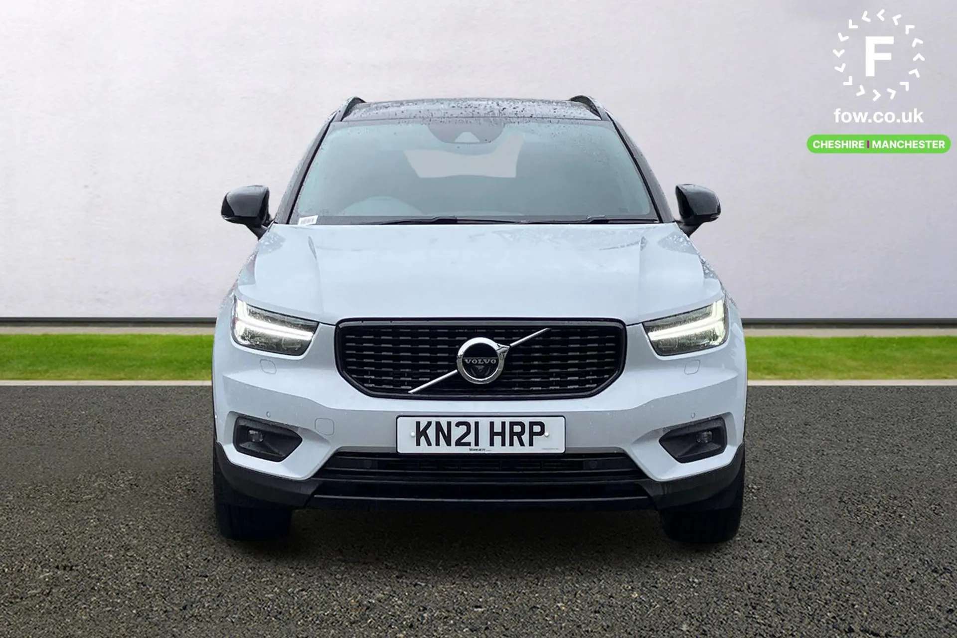 2021 VOLVO XC40 2021 VOLVO XC40