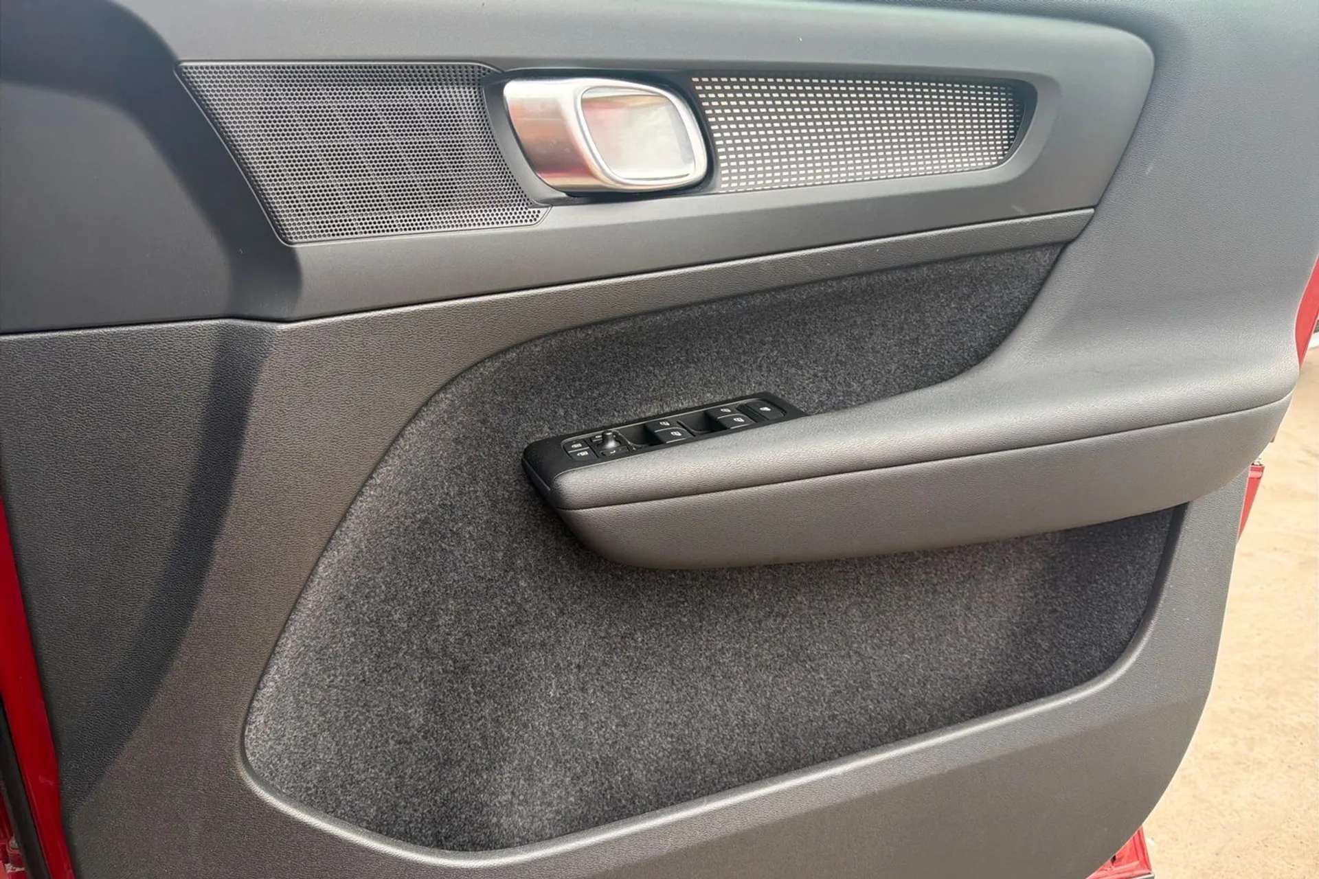 2022 VOLVO XC40 2022 VOLVO XC40
