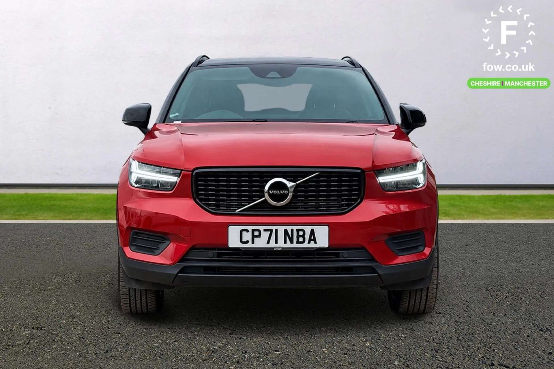 2022 VOLVO XC40 2022 VOLVO XC40