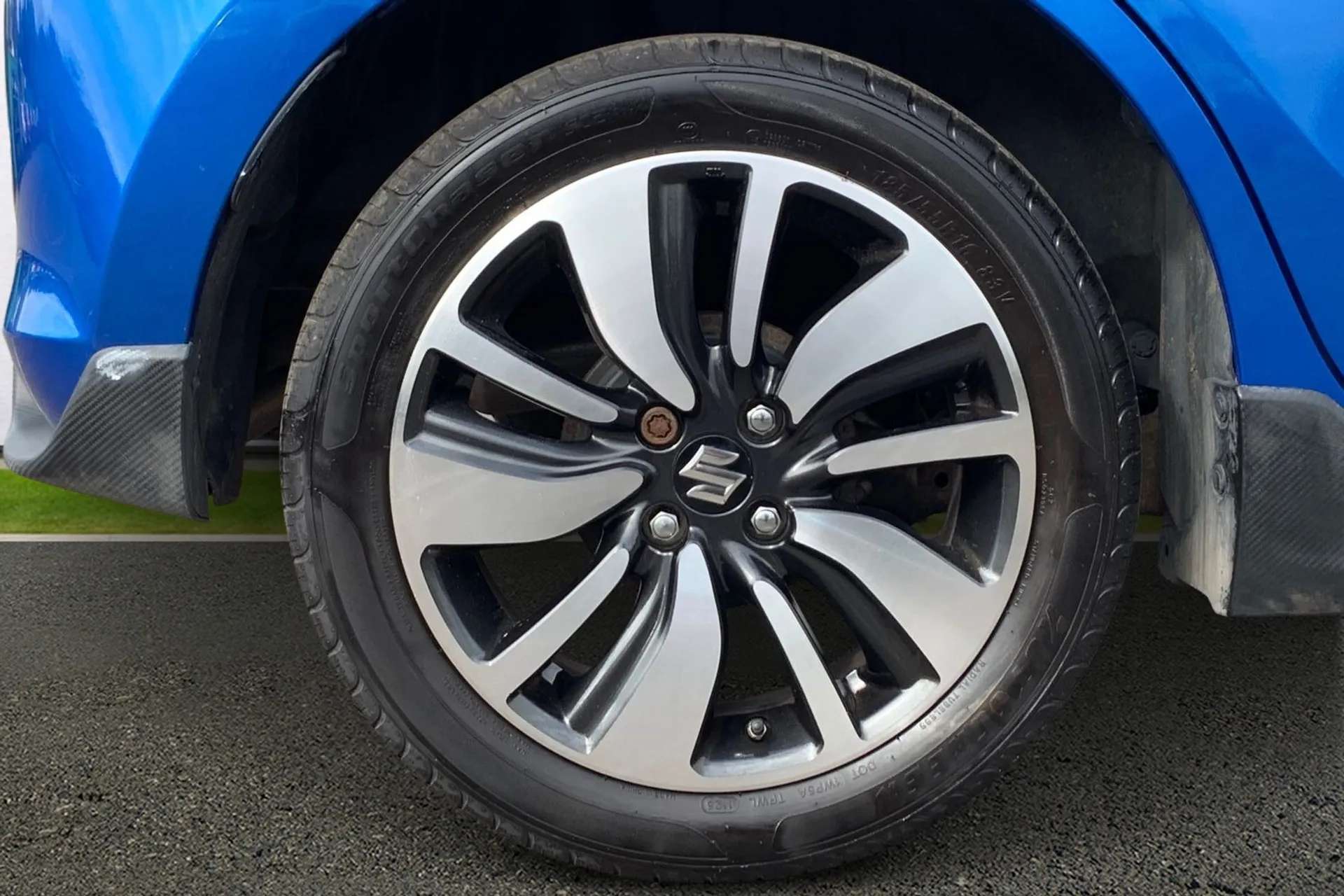 2019 SUZUKI SWIFT 2019 SUZUKI SWIFT
