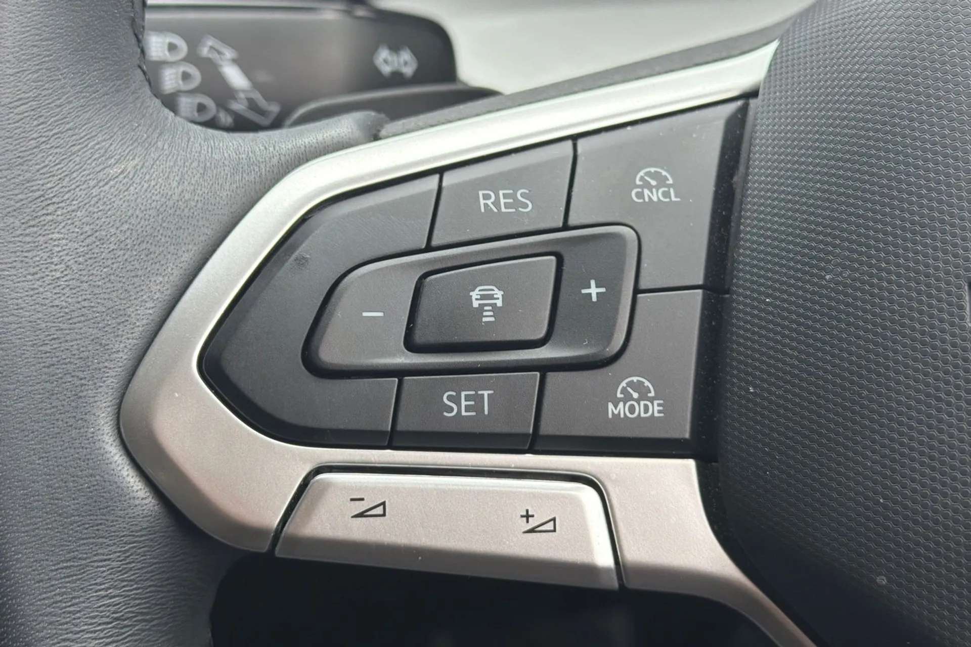 2025 VOLKSWAGEN GOLF 2025 VOLKSWAGEN GOLF