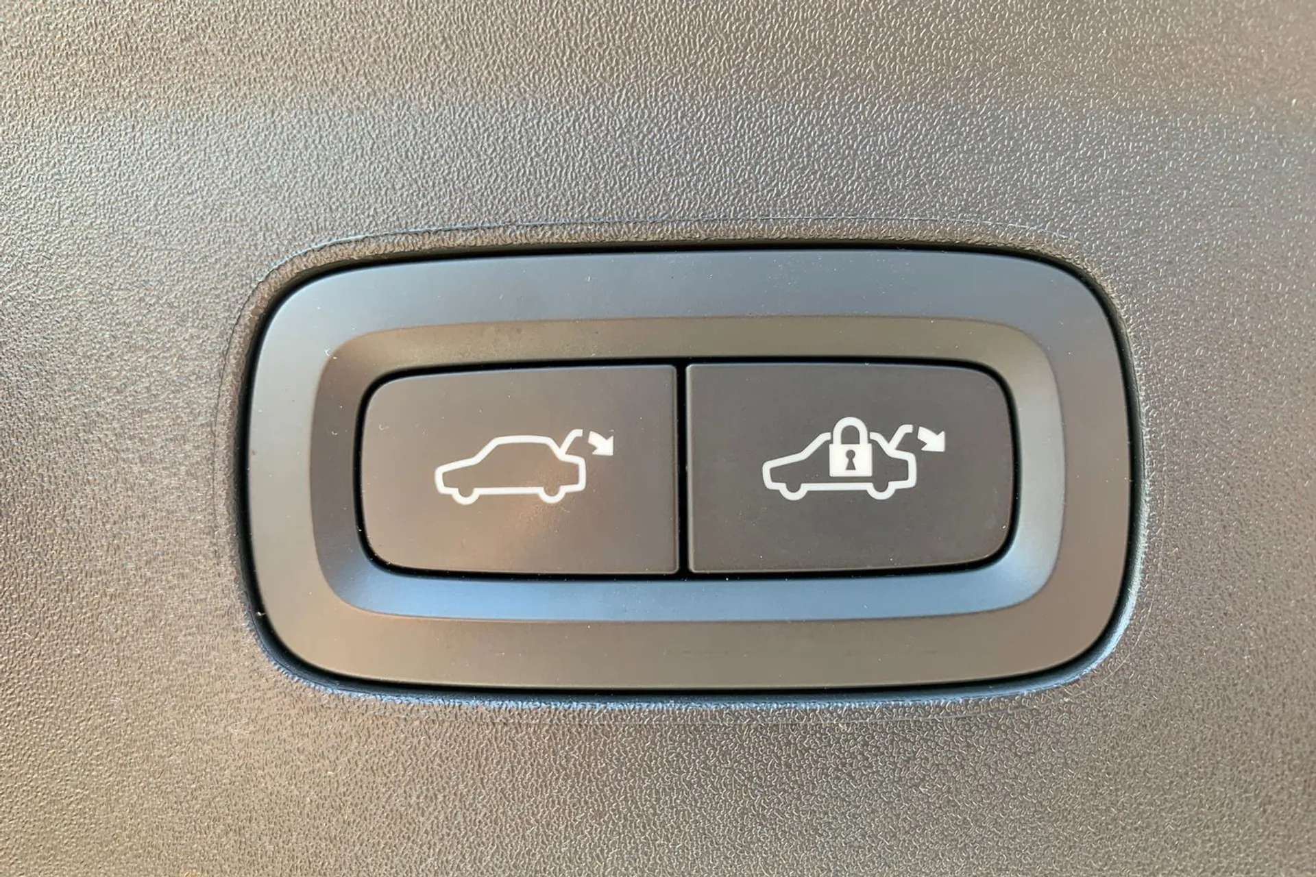 2023 POLESTAR 2 2023 POLESTAR 2