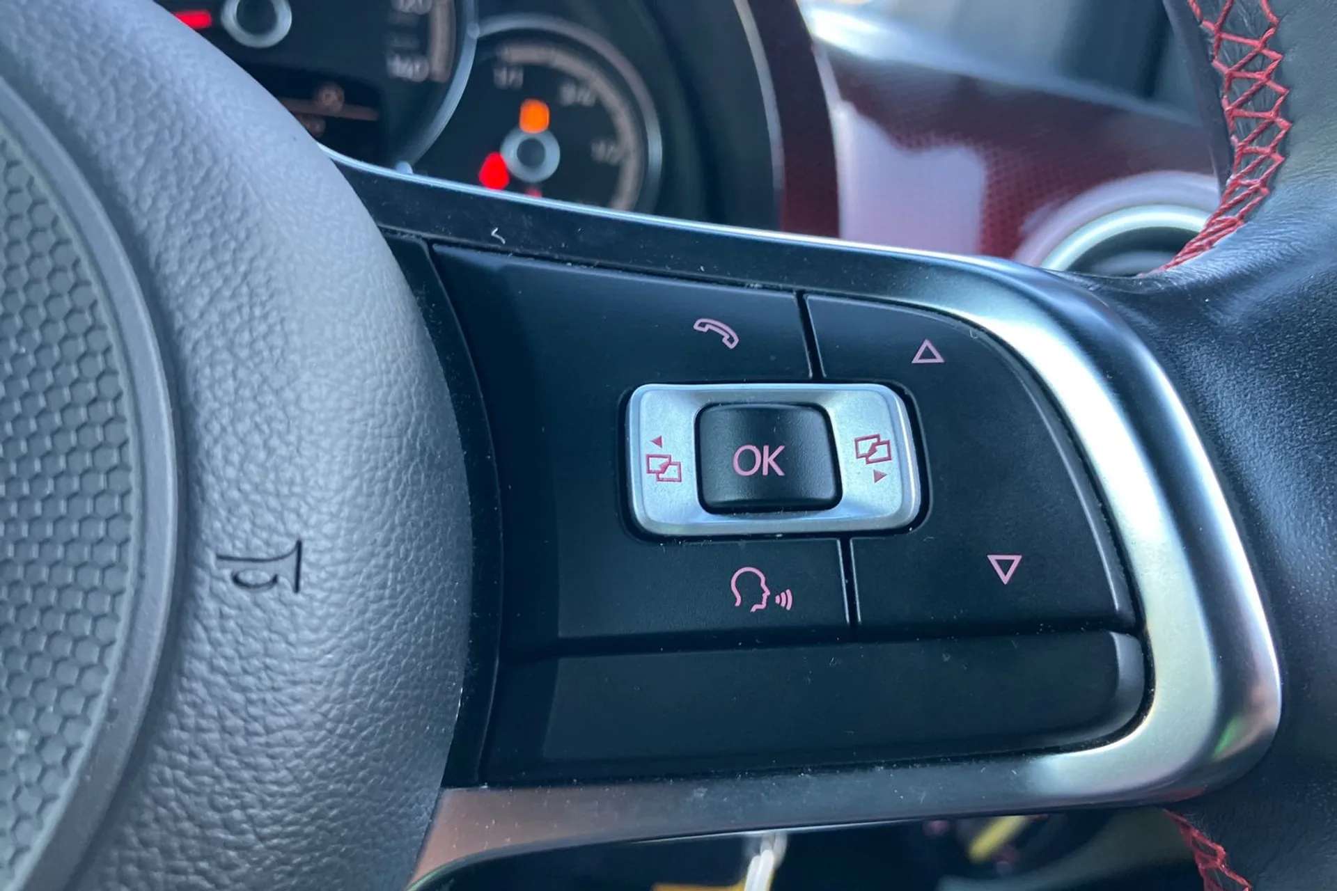 2021 VOLKSWAGEN UP 2021 VOLKSWAGEN UP