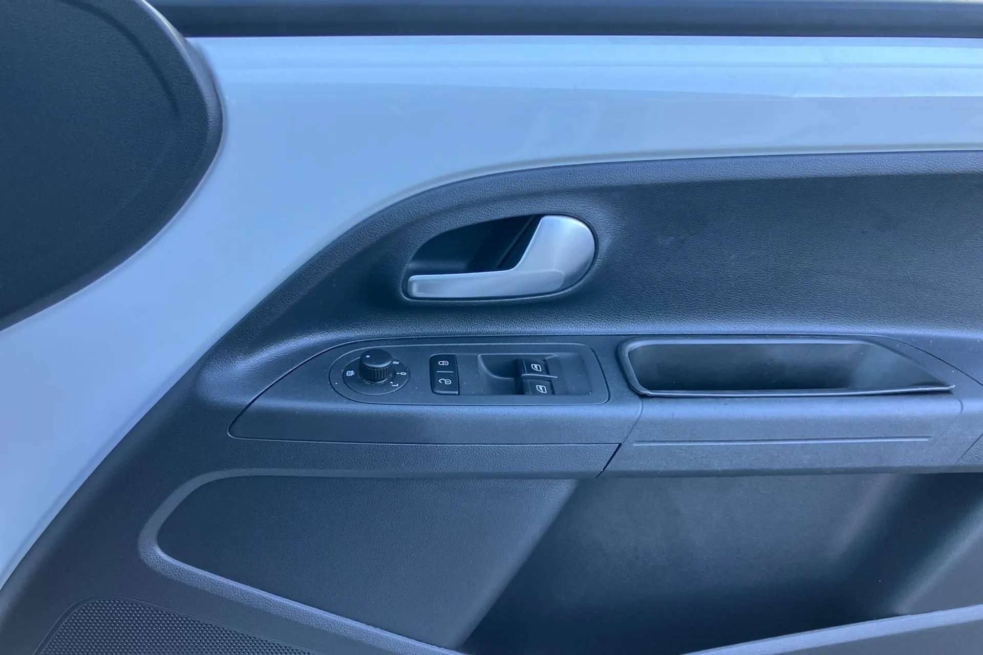 2021 VOLKSWAGEN UP 2021 VOLKSWAGEN UP