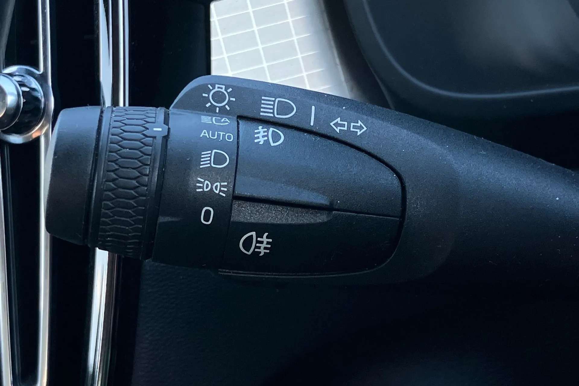 2020 VOLVO XC40 2020 VOLVO XC40