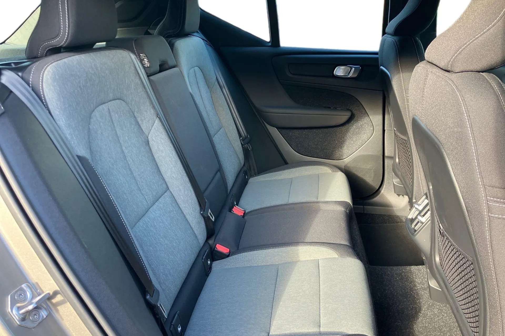 2020 VOLVO XC40 2020 VOLVO XC40