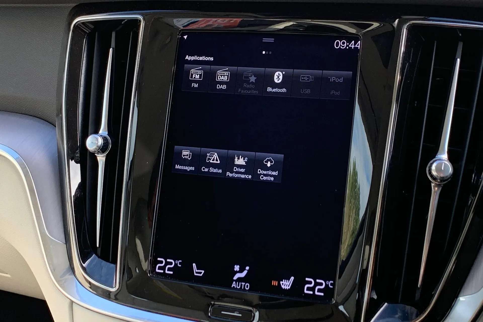 2022 VOLVO V60 2022 VOLVO V60