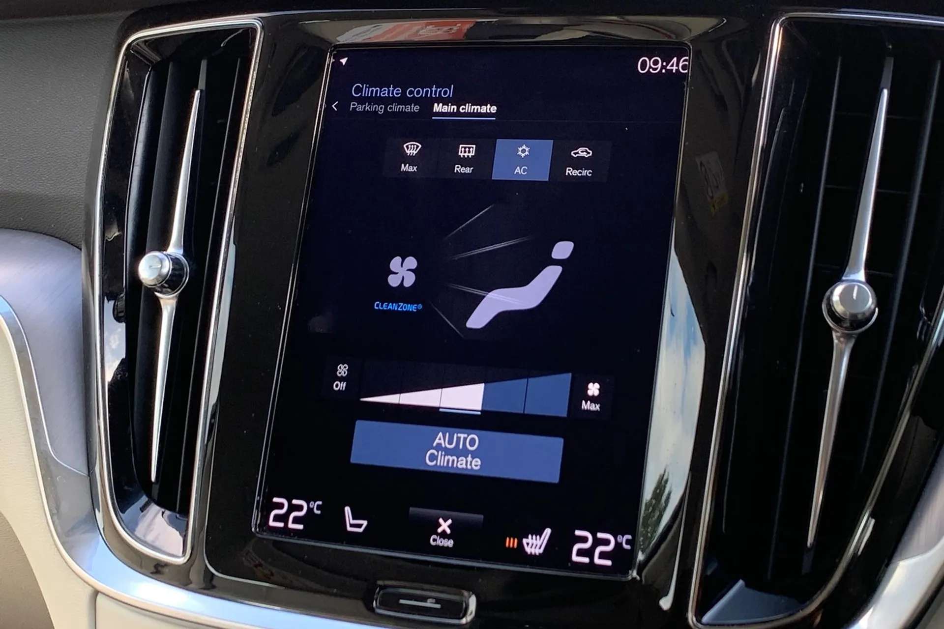 2022 VOLVO V60 2022 VOLVO V60