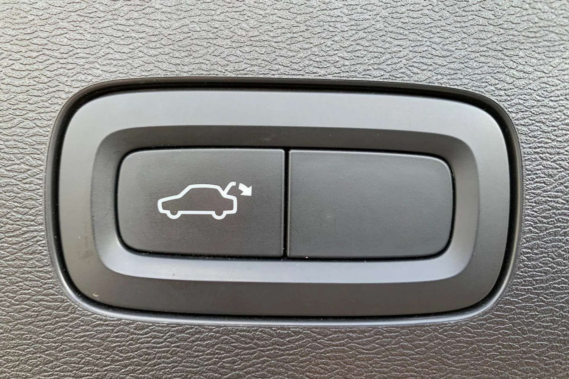 2022 VOLVO V60 2022 VOLVO V60