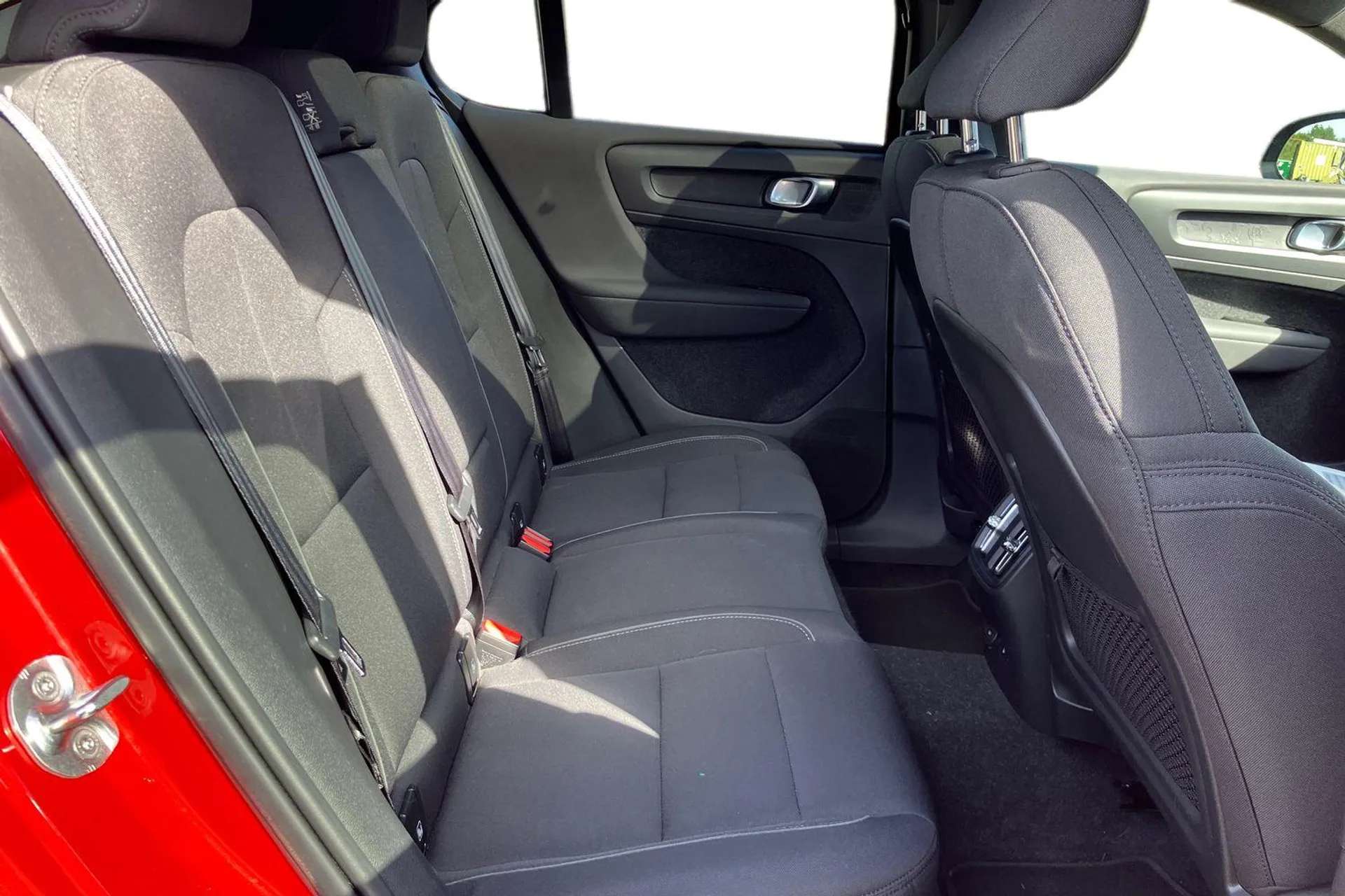 2022 VOLVO C40 2022 VOLVO C40