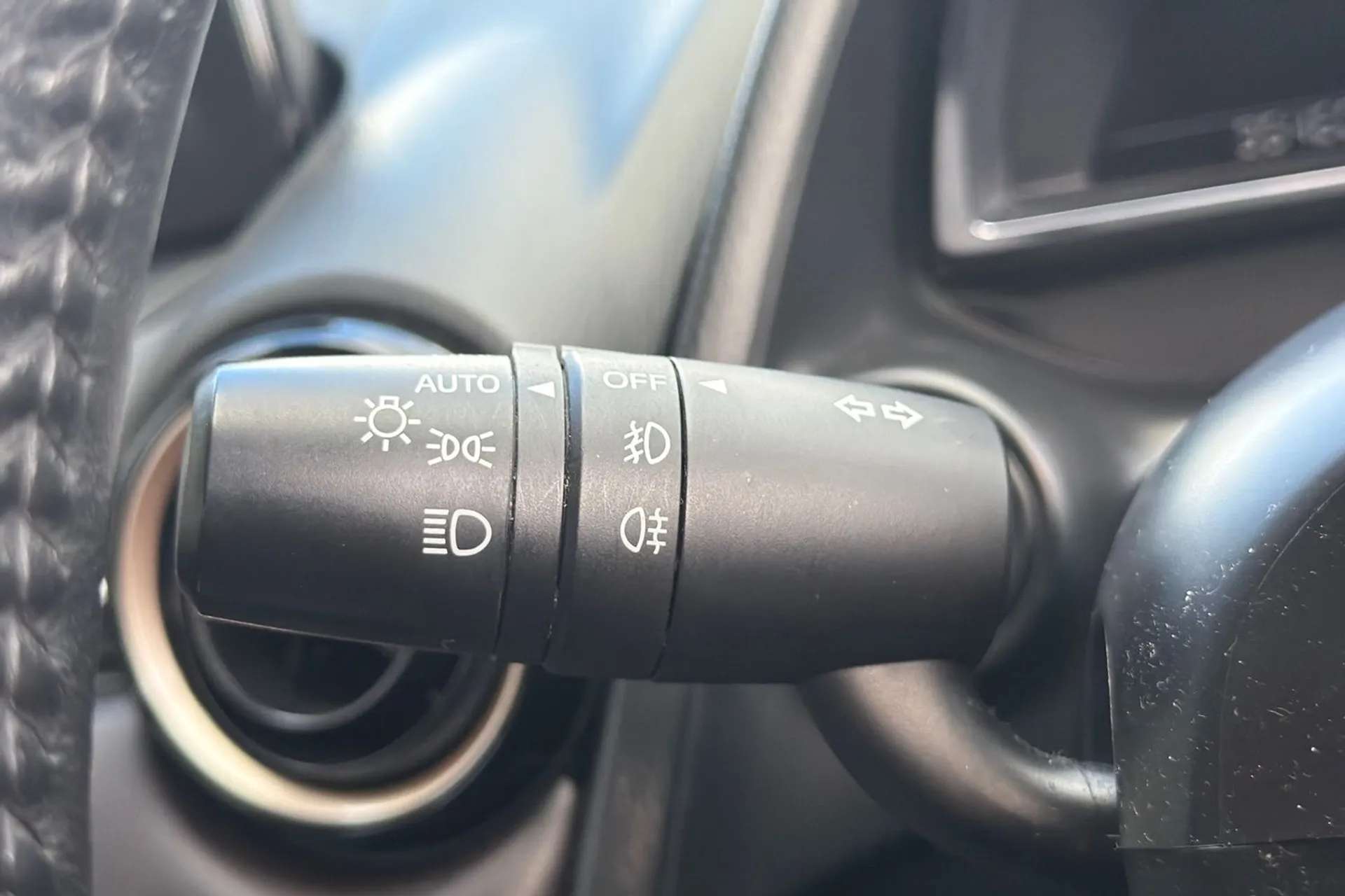 2017 MAZDA MAZDA2 2017 MAZDA MAZDA2