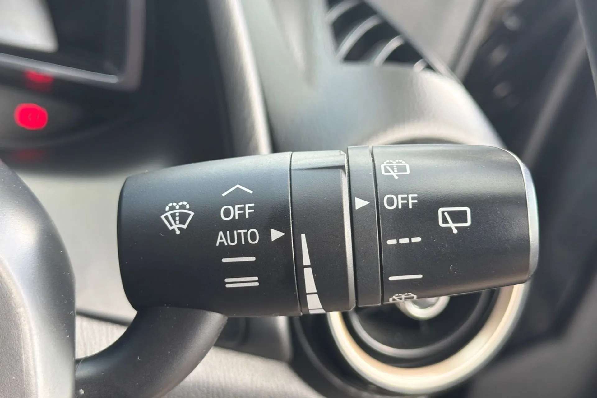 2017 MAZDA MAZDA2 2017 MAZDA MAZDA2