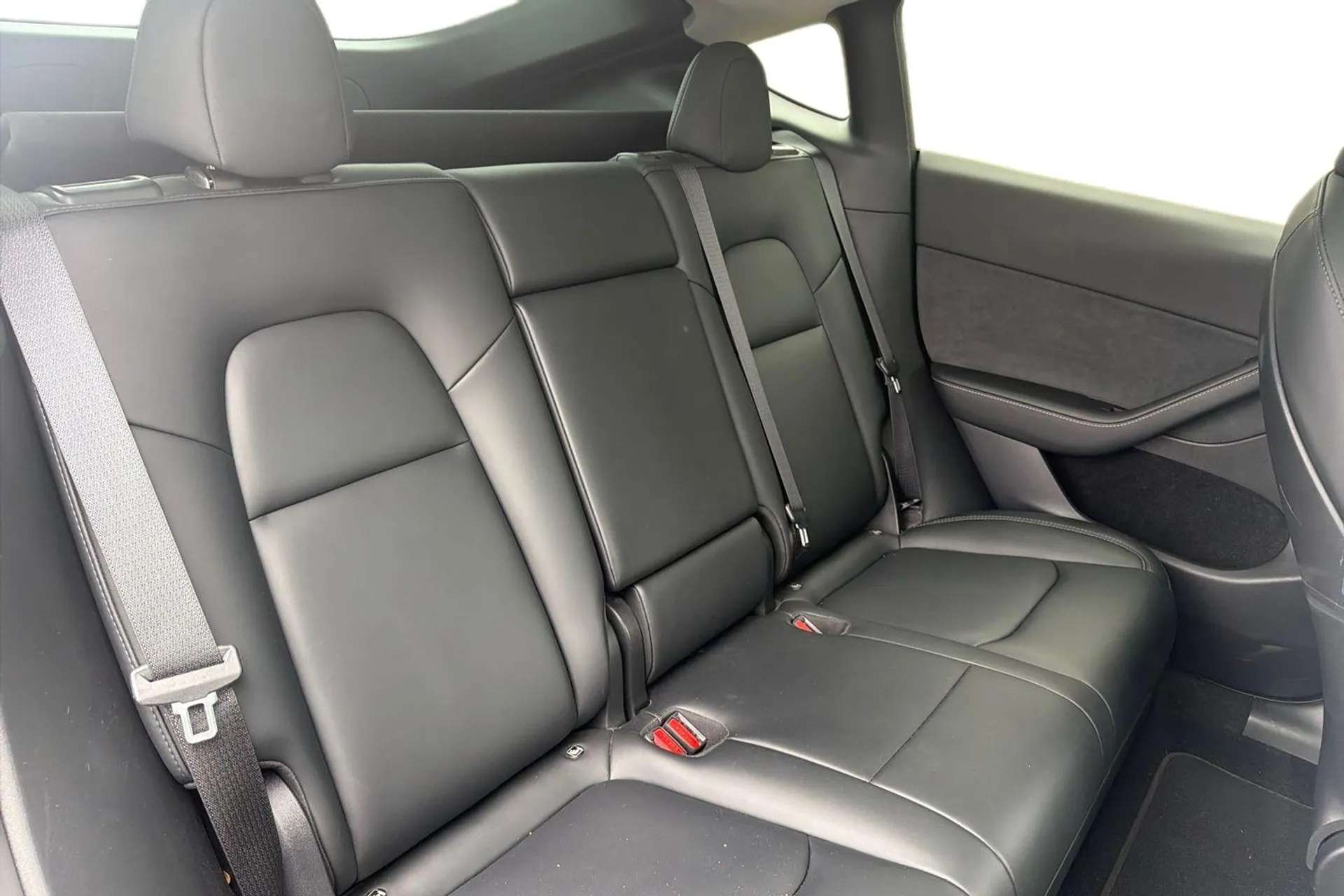 2023 TESLA MODEL Y 2023 TESLA MODEL Y