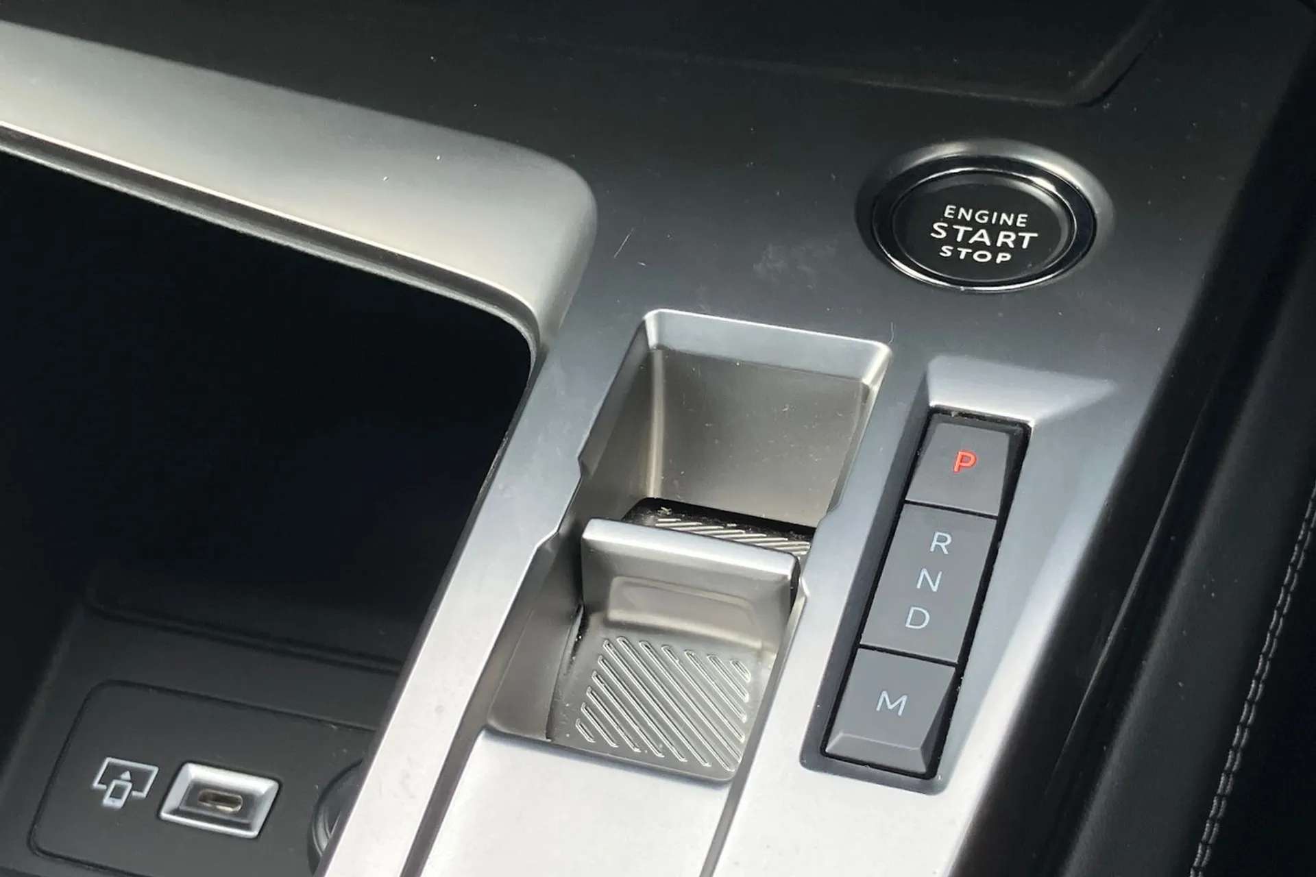 2023 PEUGEOT 408 2023 PEUGEOT 408